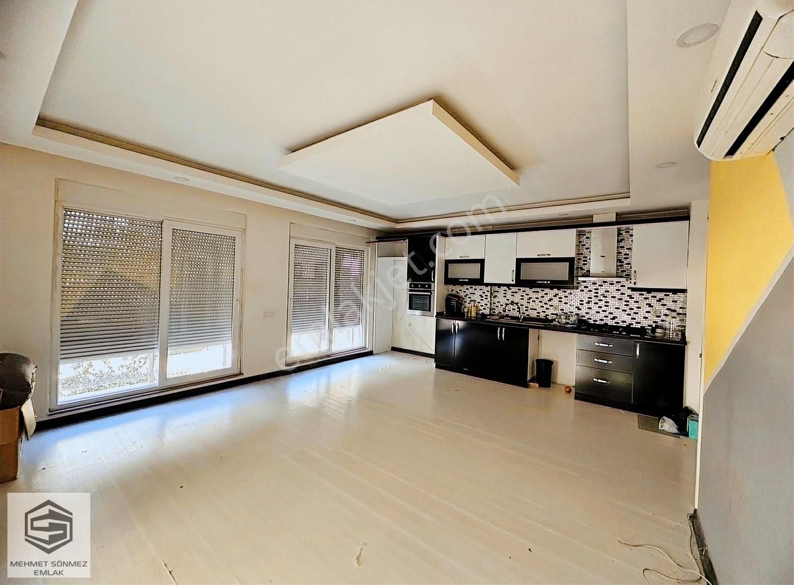 Fener'de Terra City Yakını 2+1 Ön Cephe Daire