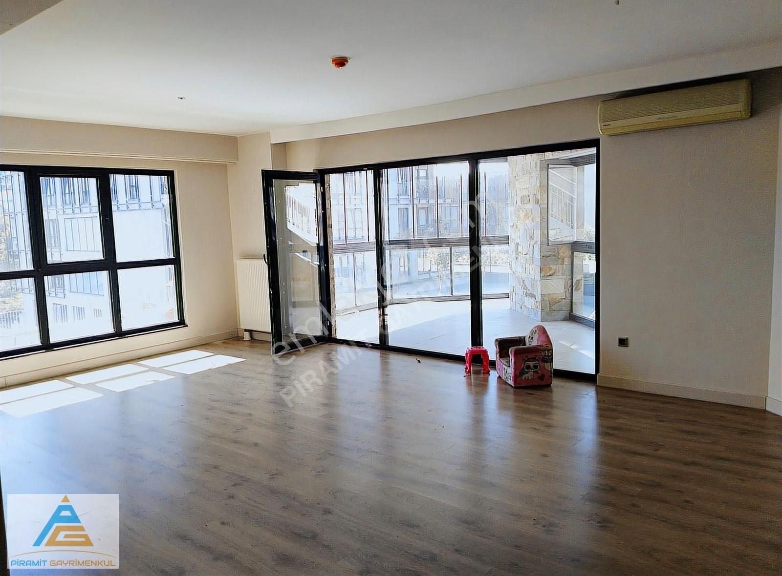 Ayazma Emlak Konut 36 Parsel 3+1 Kiralık Daire