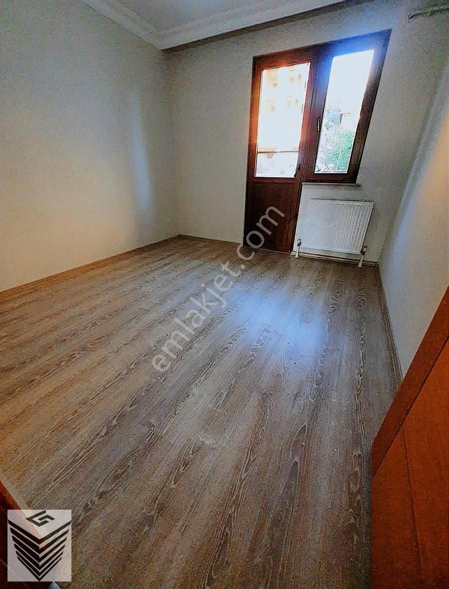 Kiralık 2+1 Arakat.. Cumhuriyet Mh. 3. Katta Kubilay Cd.'de