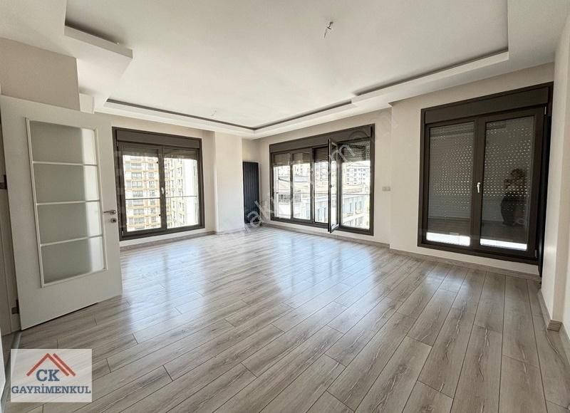 Ck'dan Suadiyede 95 M2 Net Ebeveyn Banyolu Bağdat.cad. Yakın - Görsel 17