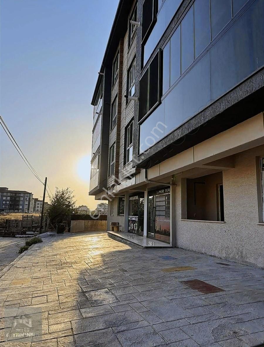 Çobançeşmede Kiralık 1+1 Ayrı Mutfaklı 60m2 Kullanışlı Daire