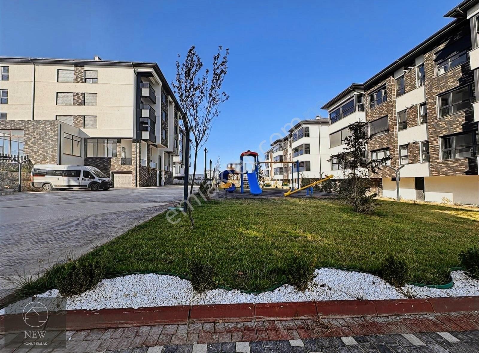 New Emlak'tan Aşağısöğütönünde Kiralık 3+1 Lüks Daire