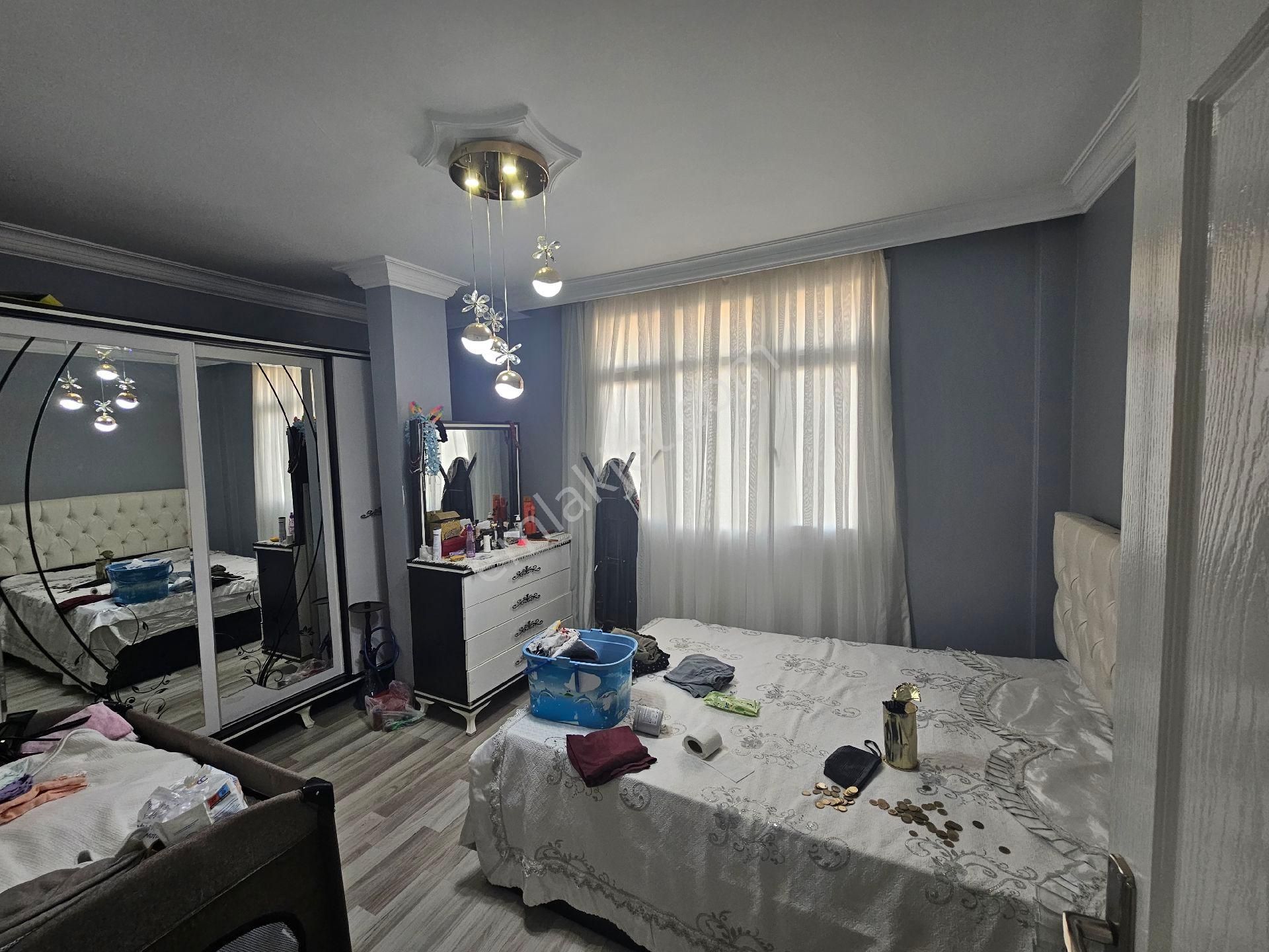 Seyhan Da Meydan Mh 100 Mt 3 Katlı Müstakil Ev Köşe Başı Full Yapılı - Görsel 3