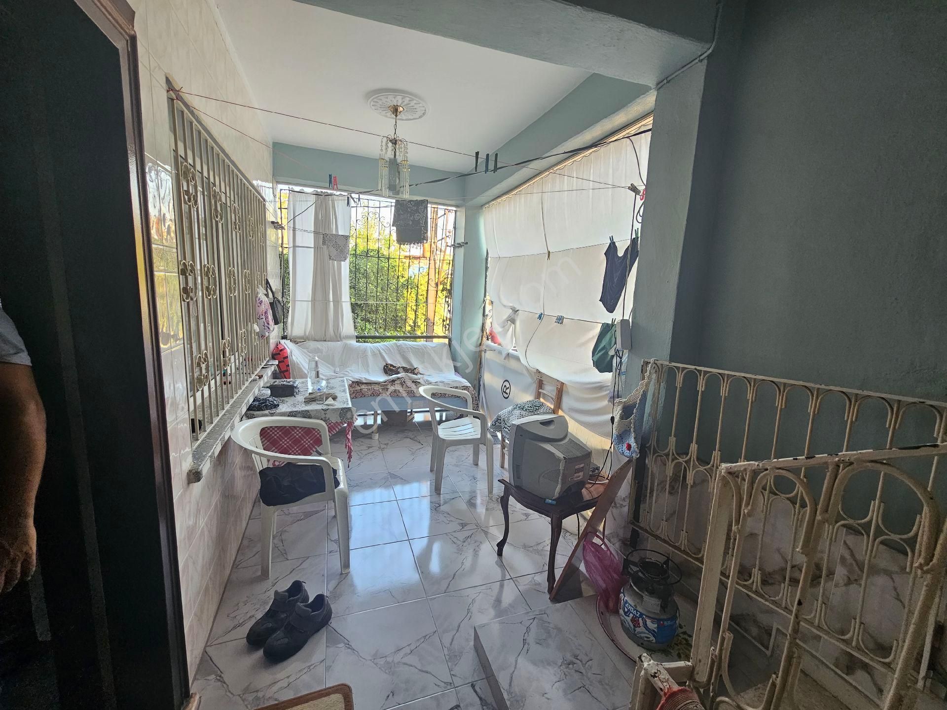 Seyhan Da Meydan Mh 100 Mt 3 Katlı Müstakil Ev Köşe Başı Full Yapılı - Görsel 16