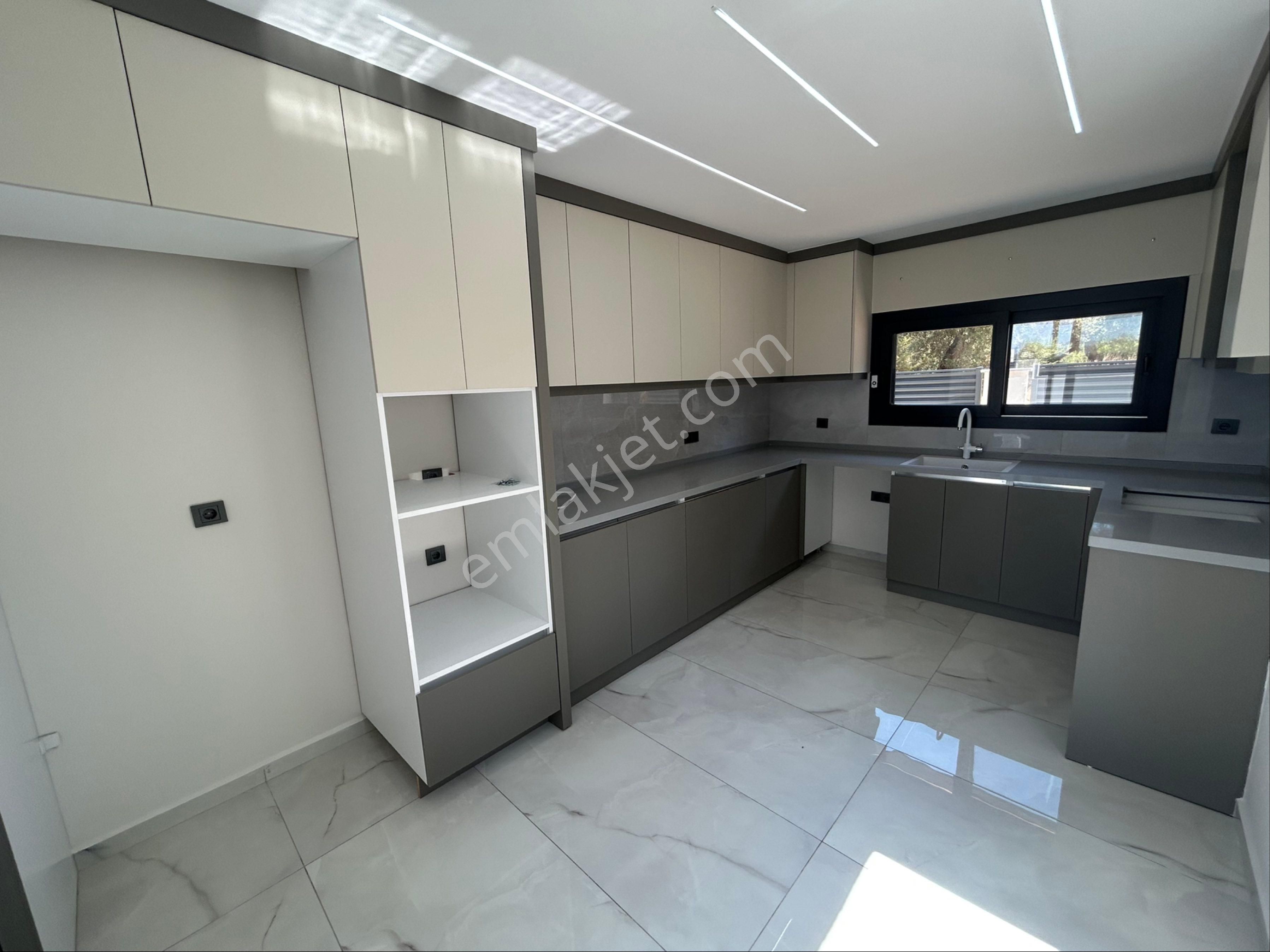 Didim Akbükte Deniz Manzaralı Villa - Görsel 17