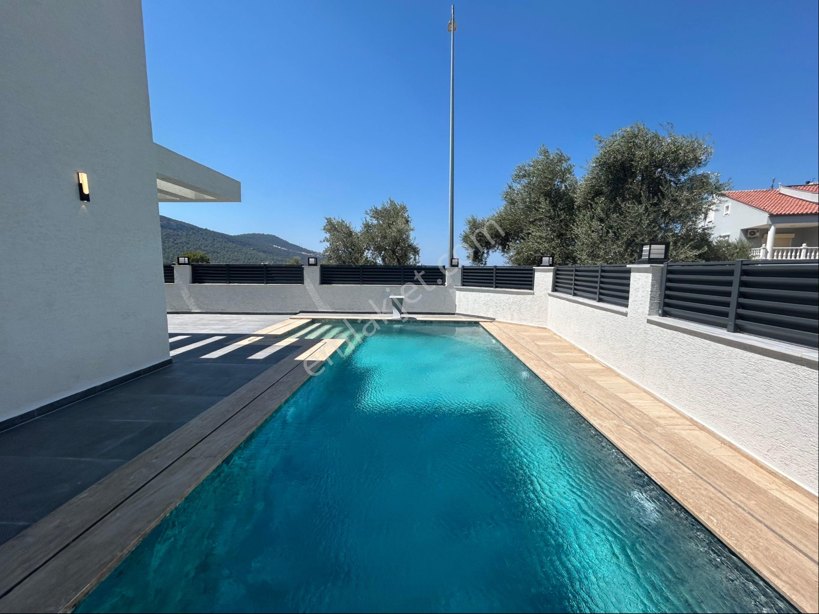Didim Akbükte Deniz Manzaralı Villa - Görsel 8