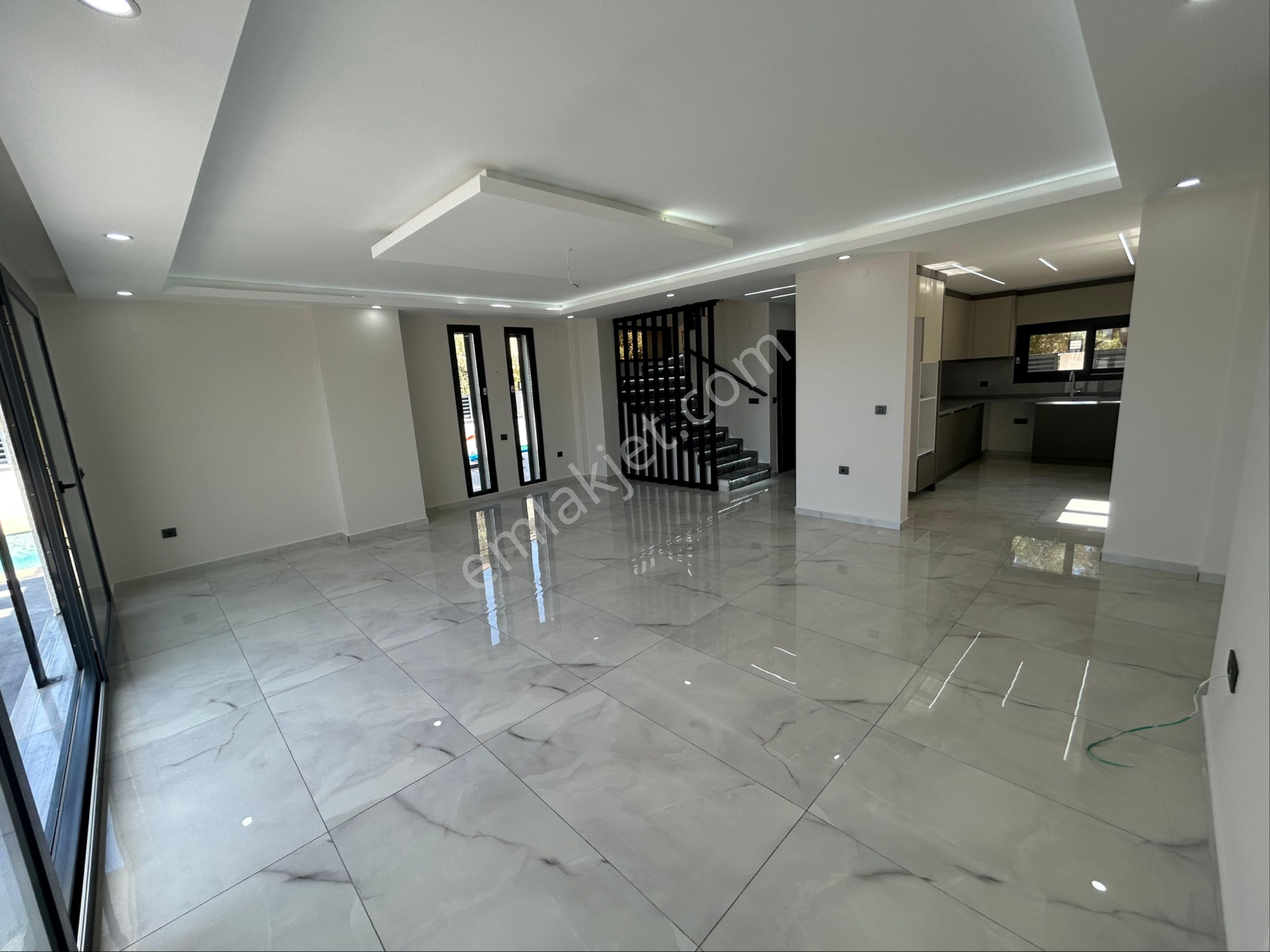 Didim Akbükte Deniz Manzaralı Villa - Görsel 15