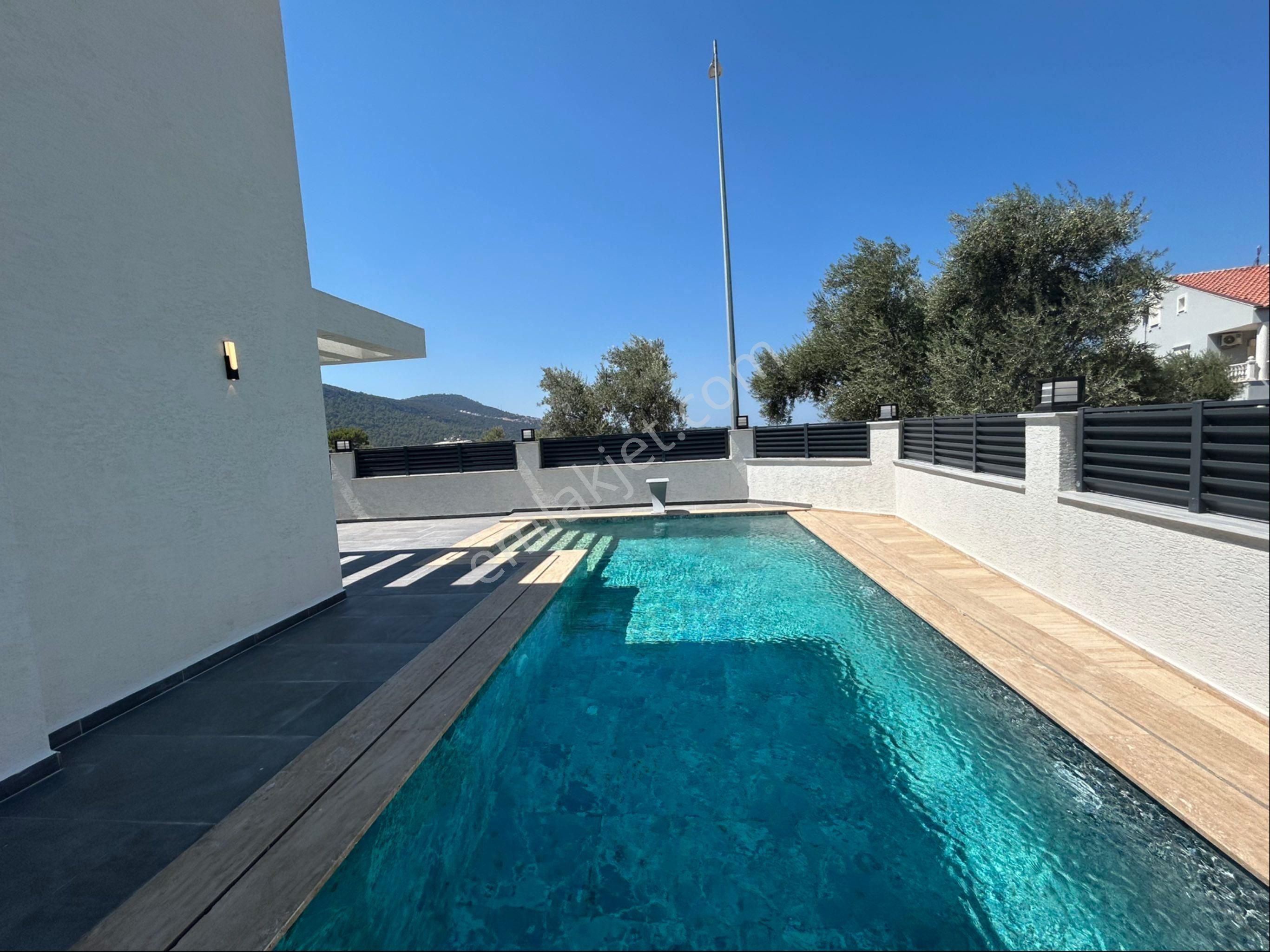 Didim Akbükte Deniz Manzaralı Villa - Görsel 2