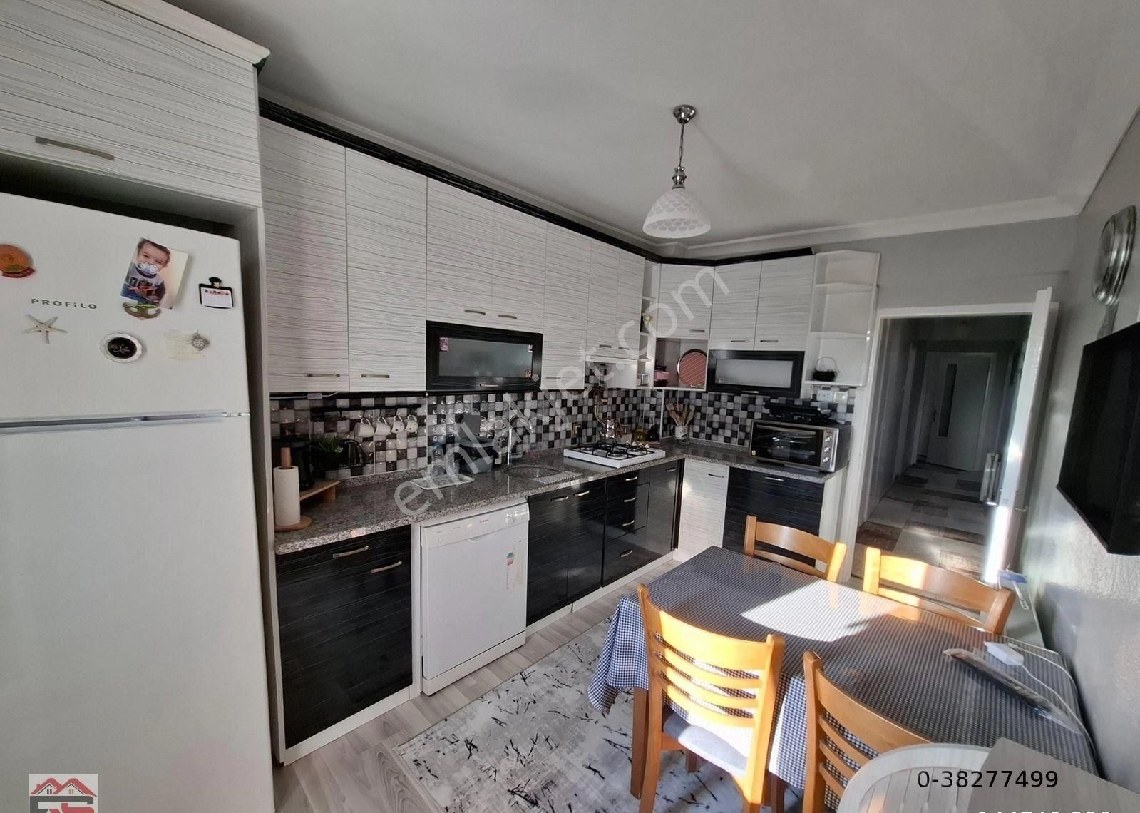 Akhisar Atatürk Gölet Manzaralı Fahri Sertel Emlaktan Satılık 3+1 - Görsel 20