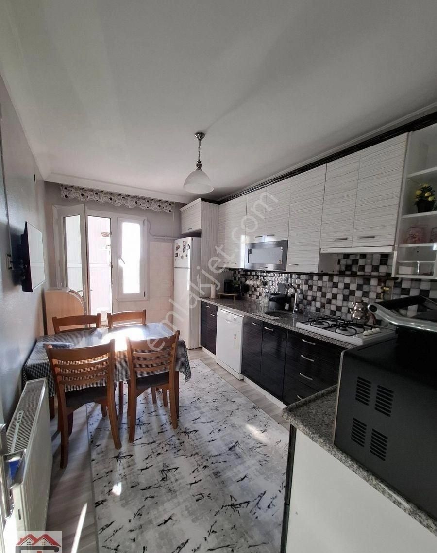 Akhisar Atatürk Gölet Manzaralı Fahri Sertel Emlaktan Satılık 3+1 - Görsel 26