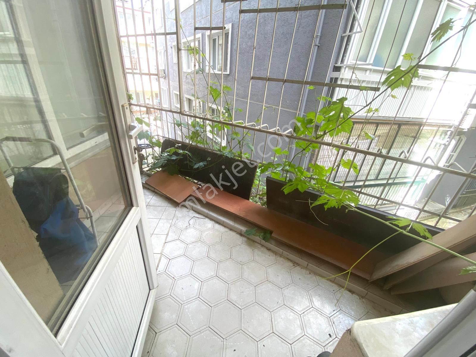 Osmangazi Muradiye Beşikçiler Caddede 3,5+1 Ara Kat Daire - Görsel 6