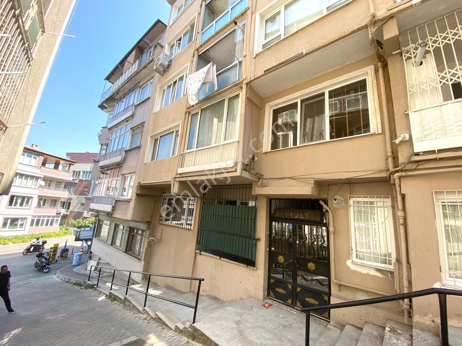 Osmangazi Muradiye Beşikçiler Caddede 3,5+1 Ara Kat Daire - Görsel 13