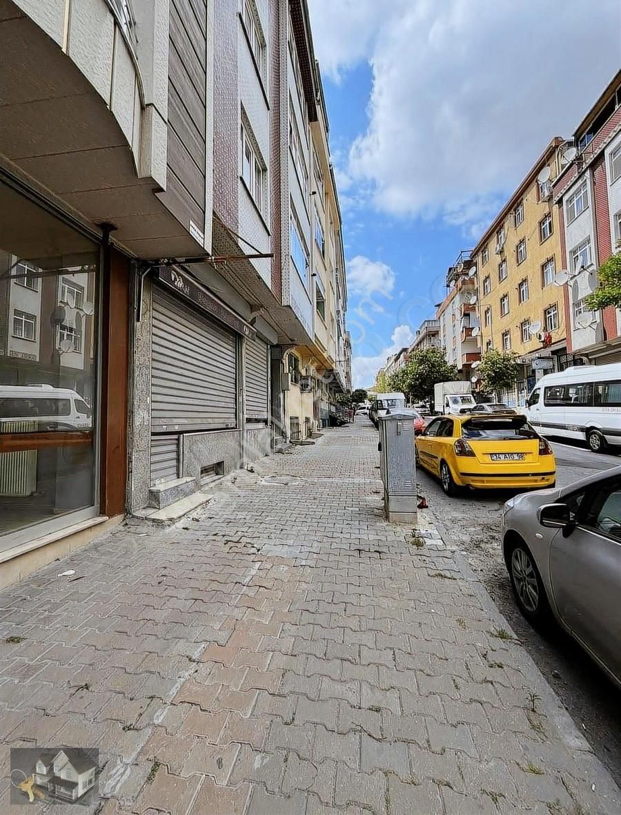 Sultangazi 75.yıl Mahallesinde Kiralık Depolu Dükkan