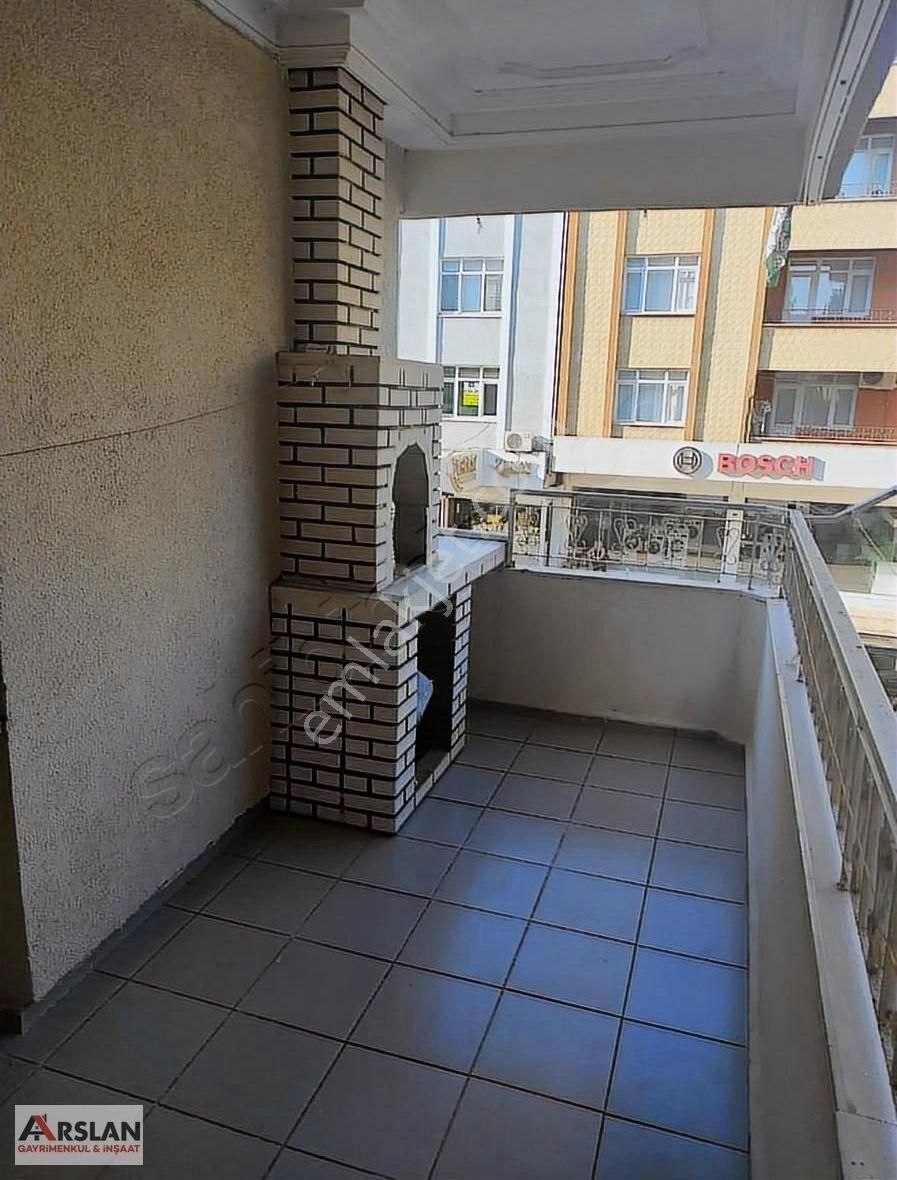 Körfez Mimar Sinan Mahallesi'nde 2+1 Cadde Üzeri Kiralık Daire
