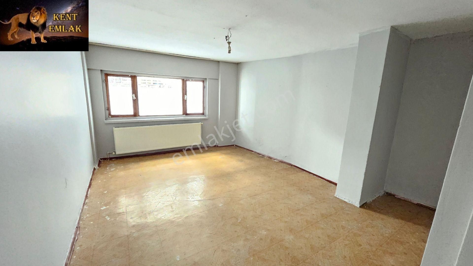 Saimekadında Trene Yakın Kot-2 De 2+1 Kiralık Daire