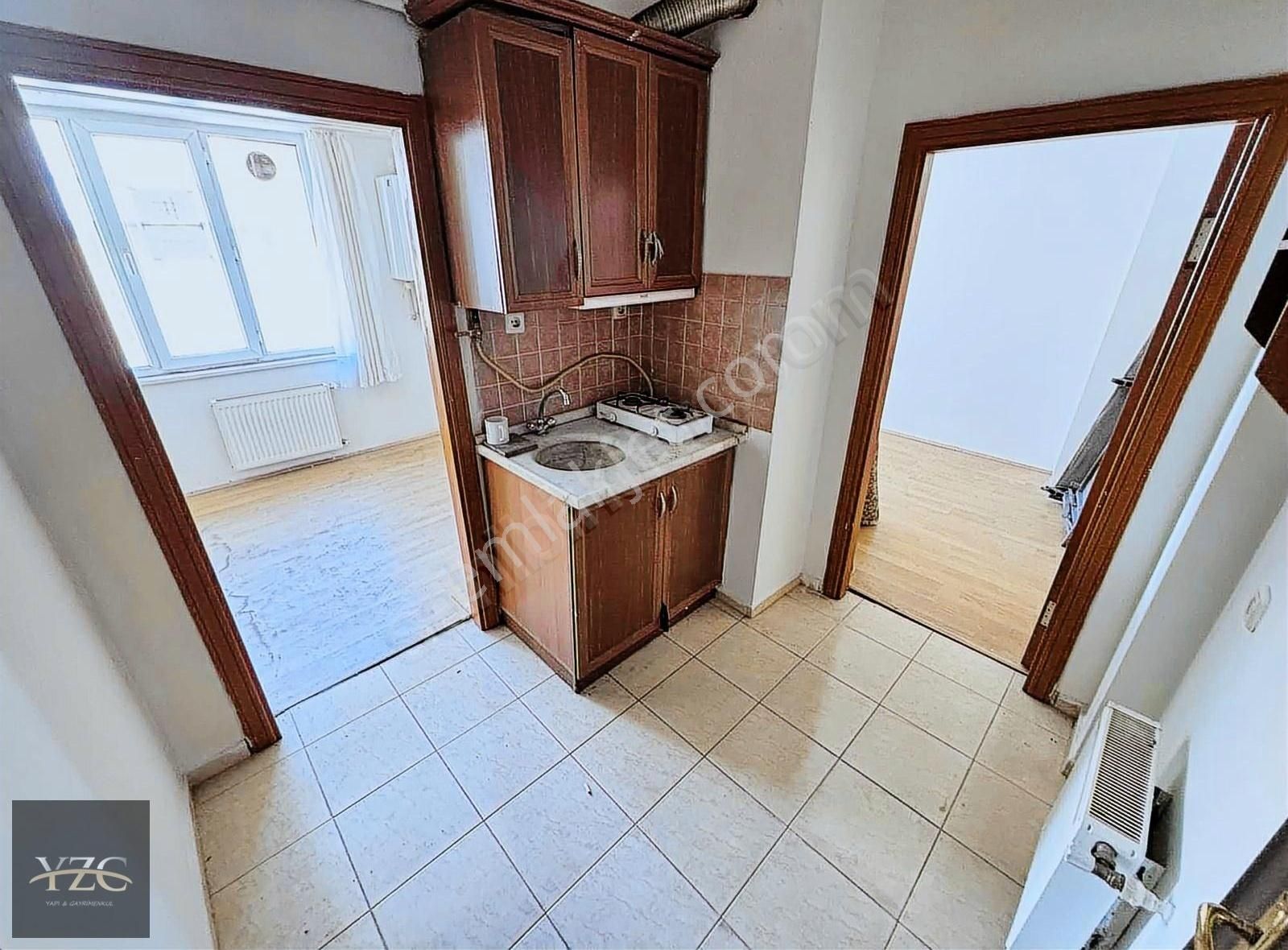 Yzg Yapıdan Anadolu Ünv. Eczacılık Yakını 1+1 Apt