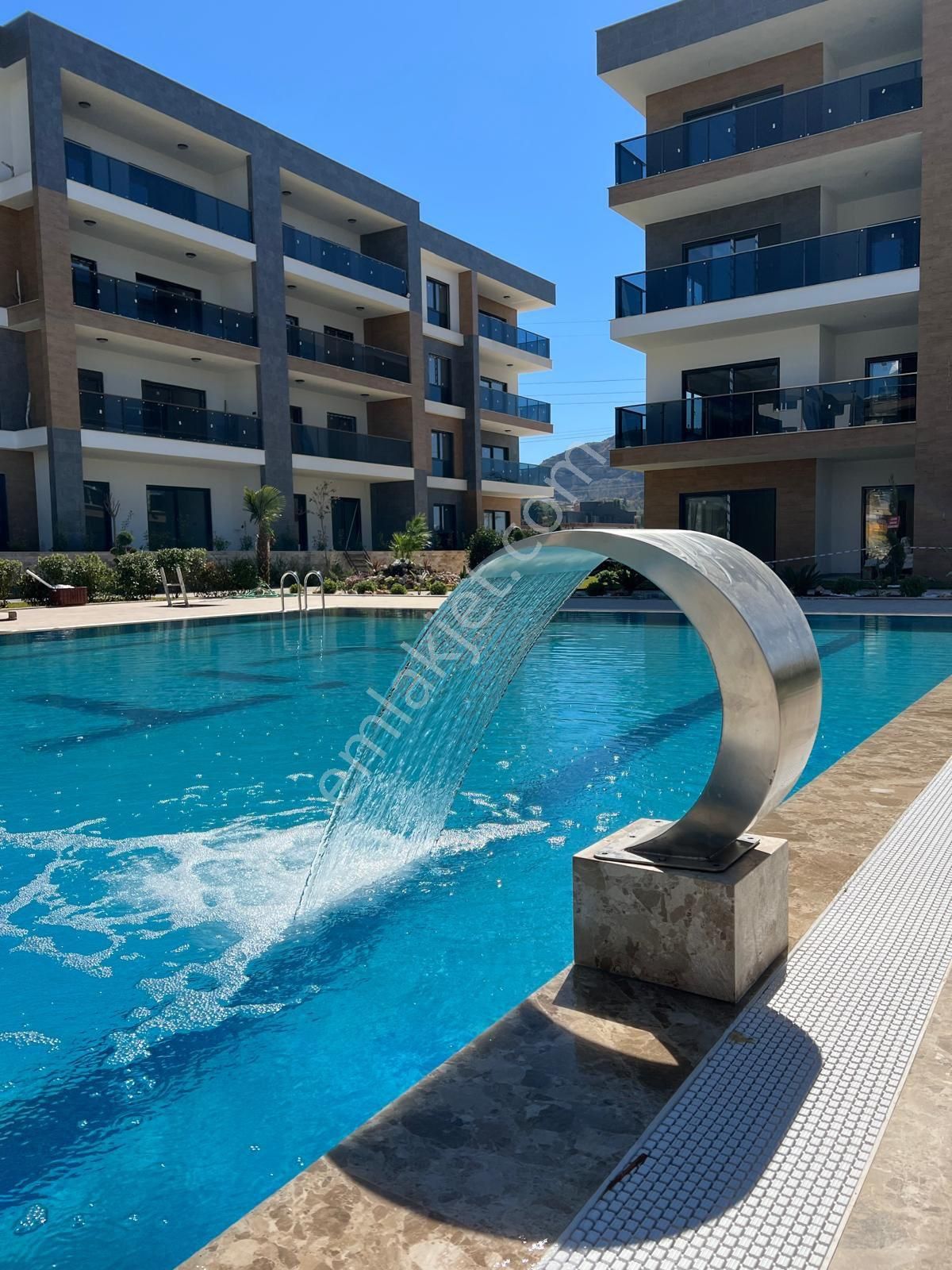 Kuşadası Otogar Arkasın'da 3+1 Sıfır Satılık Daire - Görsel 15