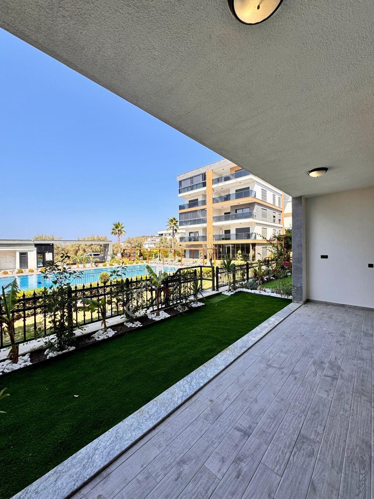 Kuşadası Otogar Arkasın'da 3+1 Sıfır Satılık Daire - Görsel 14