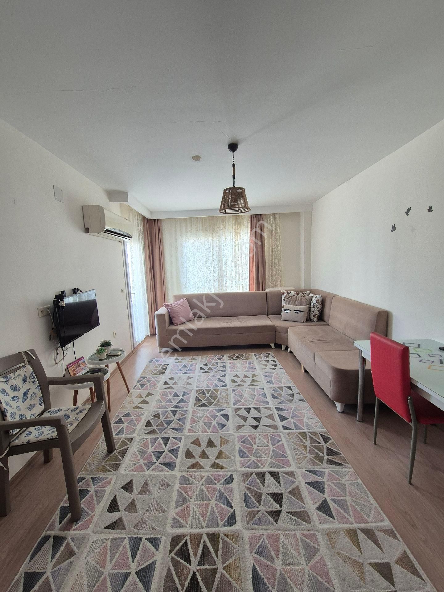 Gültepe'de 1+1 Full Eşyalı Cadde Üzeri Atü Karşısı Az Katlı Kiralık Daire - Görsel 4
