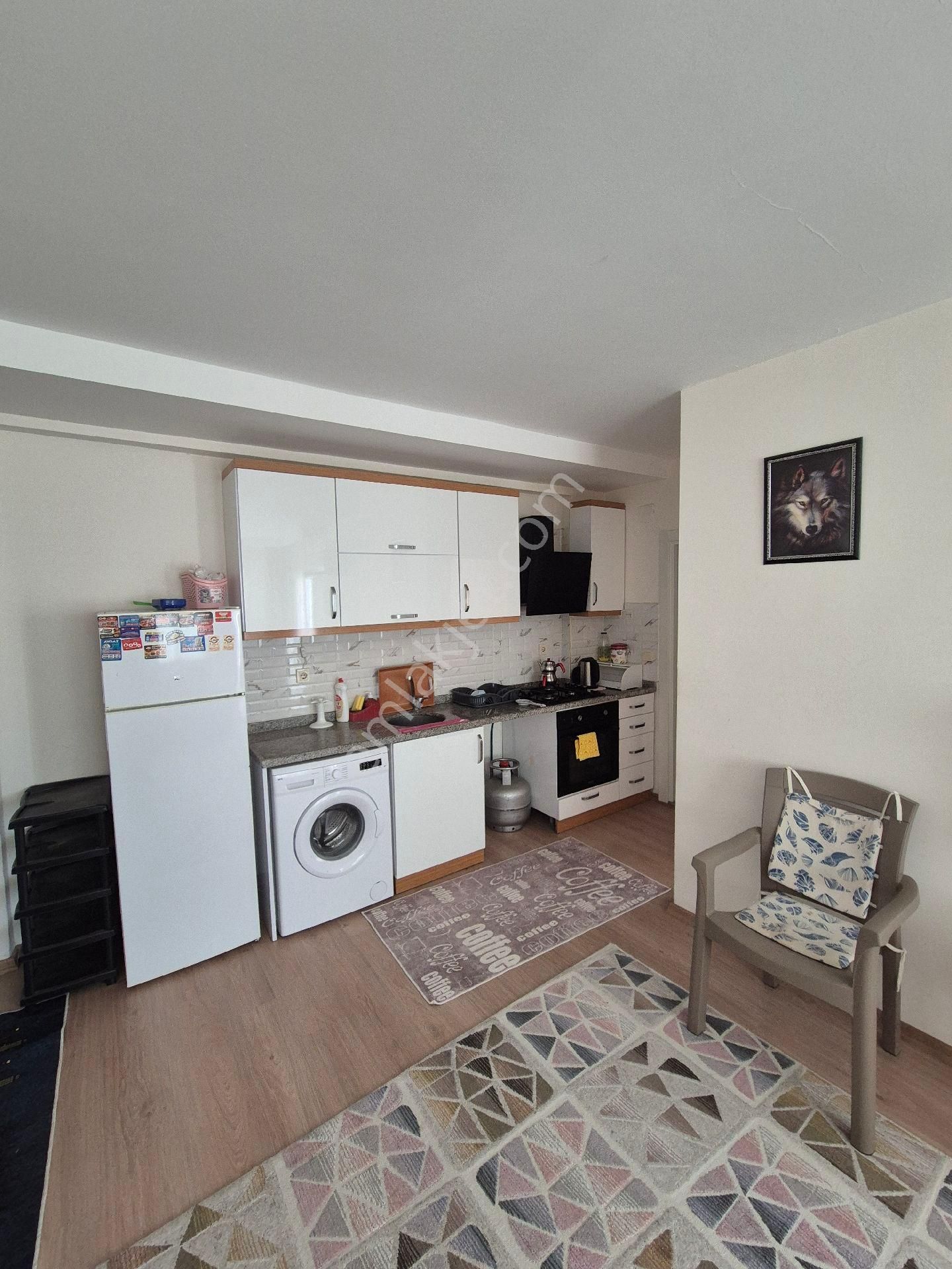 Gültepe'de 1+1 Full Eşyalı Cadde Üzeri Atü Karşısı Az Katlı Kiralık Daire