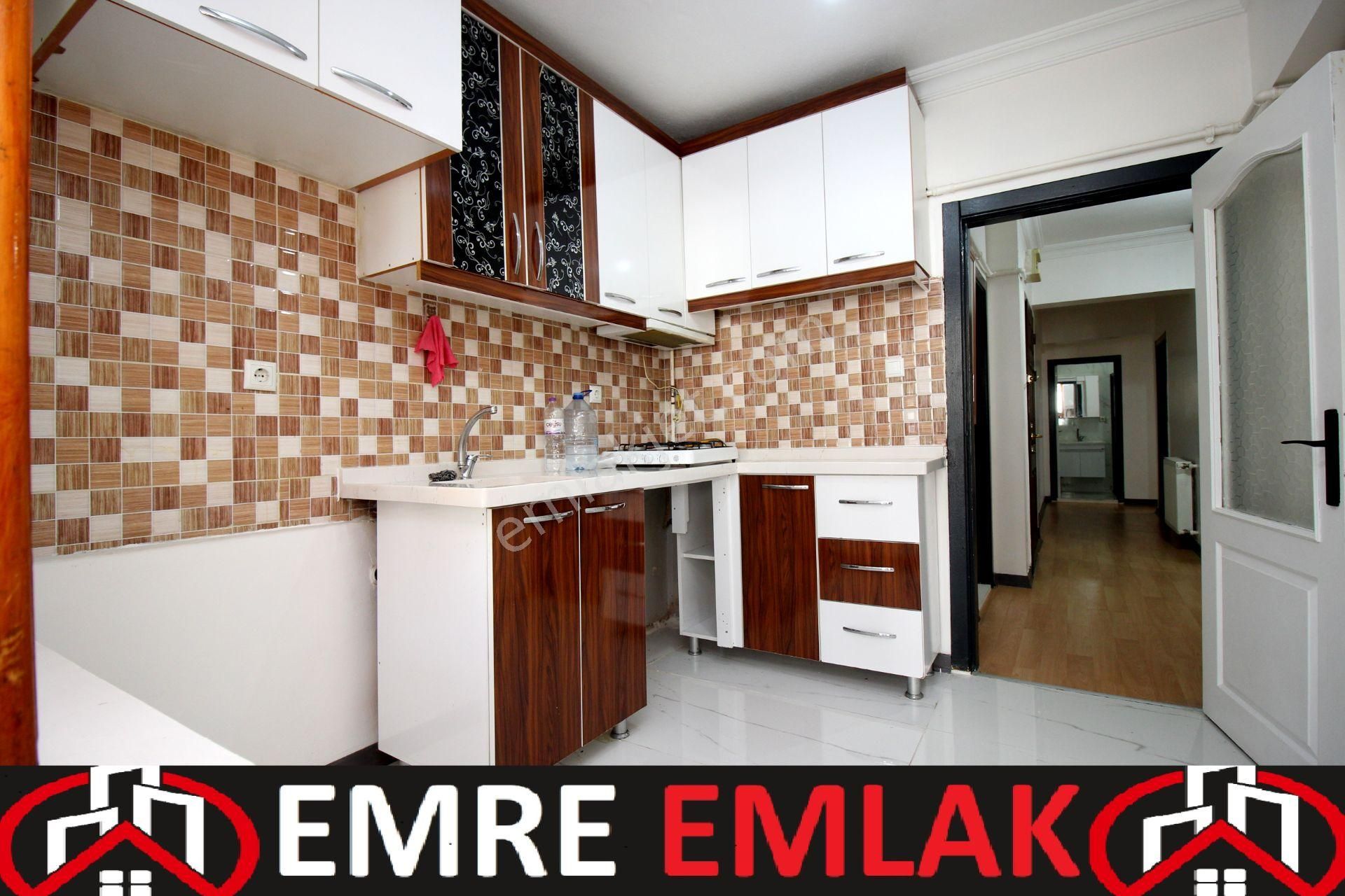 Emre Emlaktan Topçu Mahallesinde İstasyon Cadde Yakını Yüksek Giriş 3+1 Kiralık Daire