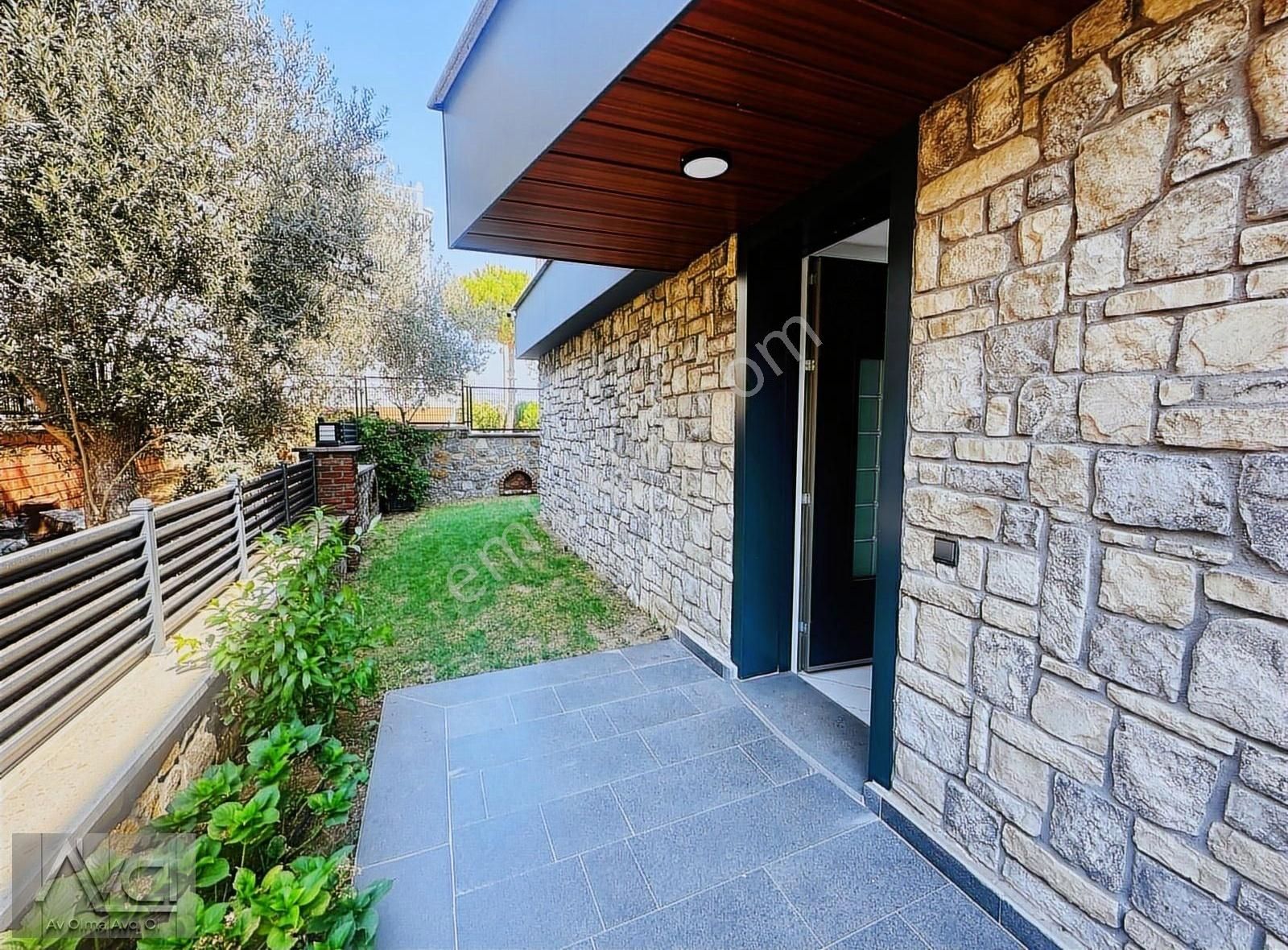 Avcı'dan Altınoluk Manzaralı Özel Mimari Müstakil 4+1 Lüks Villa - Görsel 18