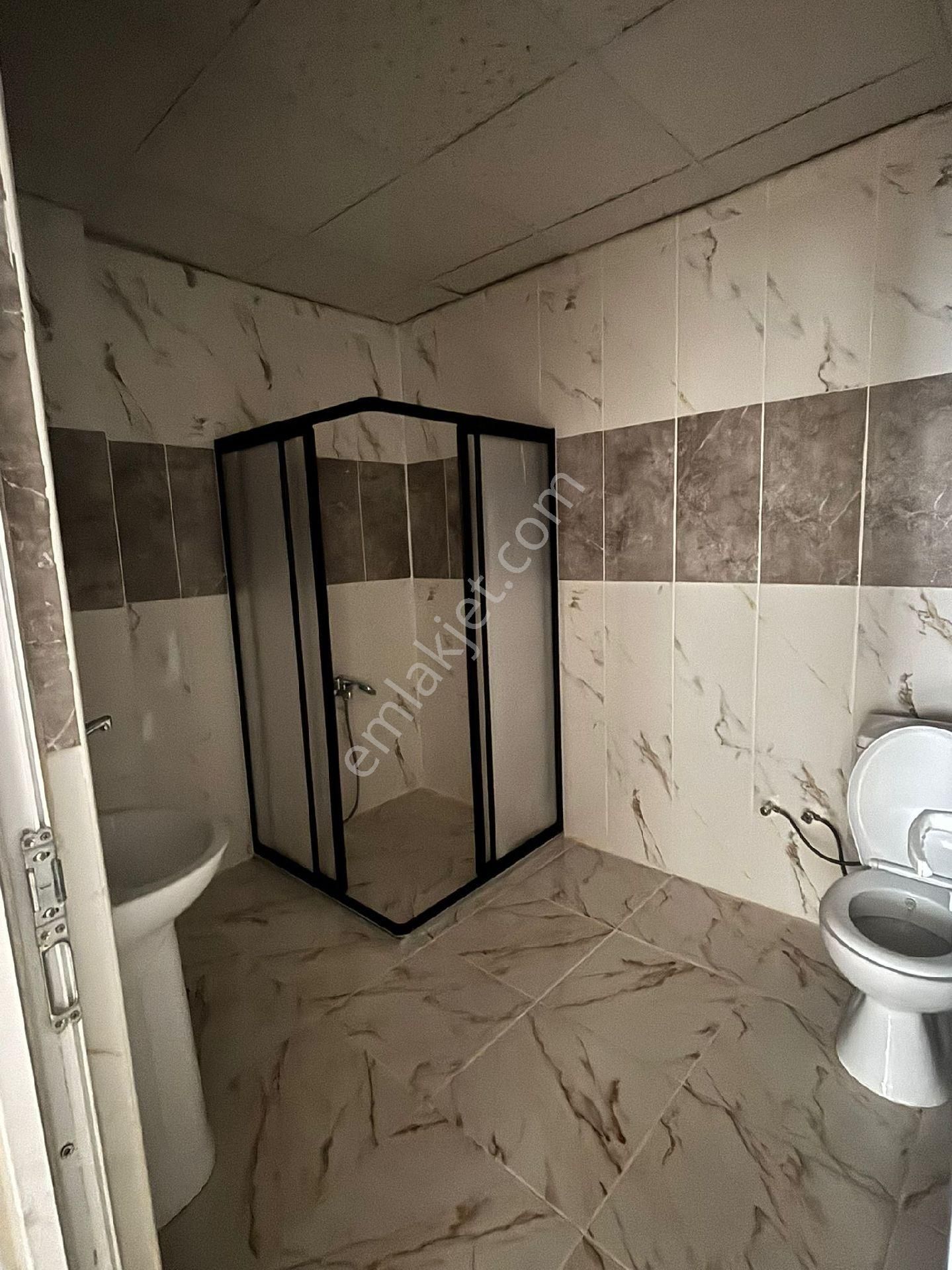 Sahra Emlaktan Yenikent Toki Okullar Bölgesinde Kiralık 4+1 Daire