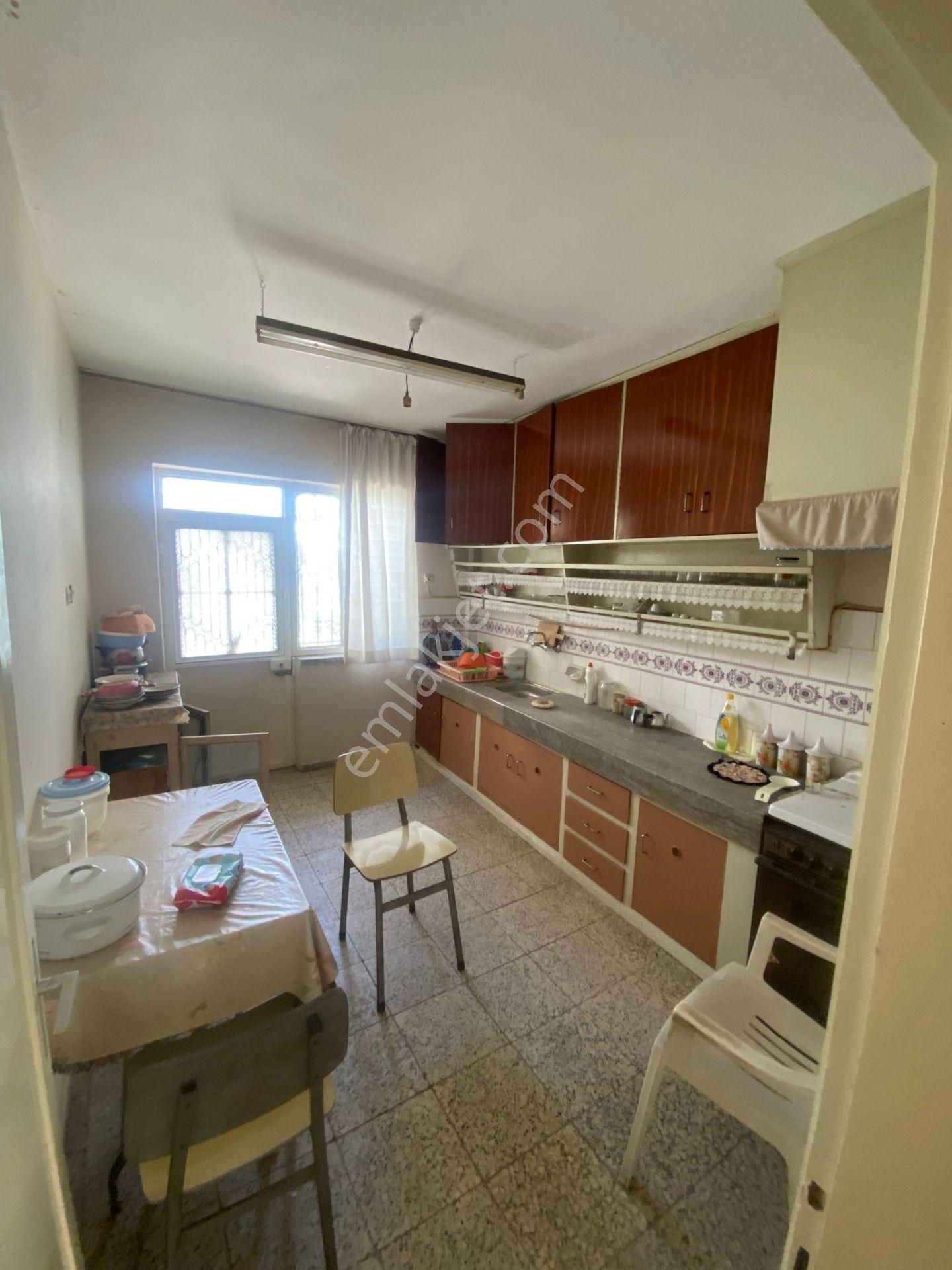 Konut Emlaktan Şirinevler Mahallesinde 270m2 Satılık Müstakil Daire - Görsel 19