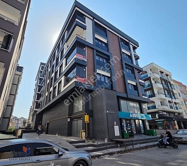 Güzelyalı'da Anayol İle Sahil Arasında Salon Mutfak Ayrı 2+1