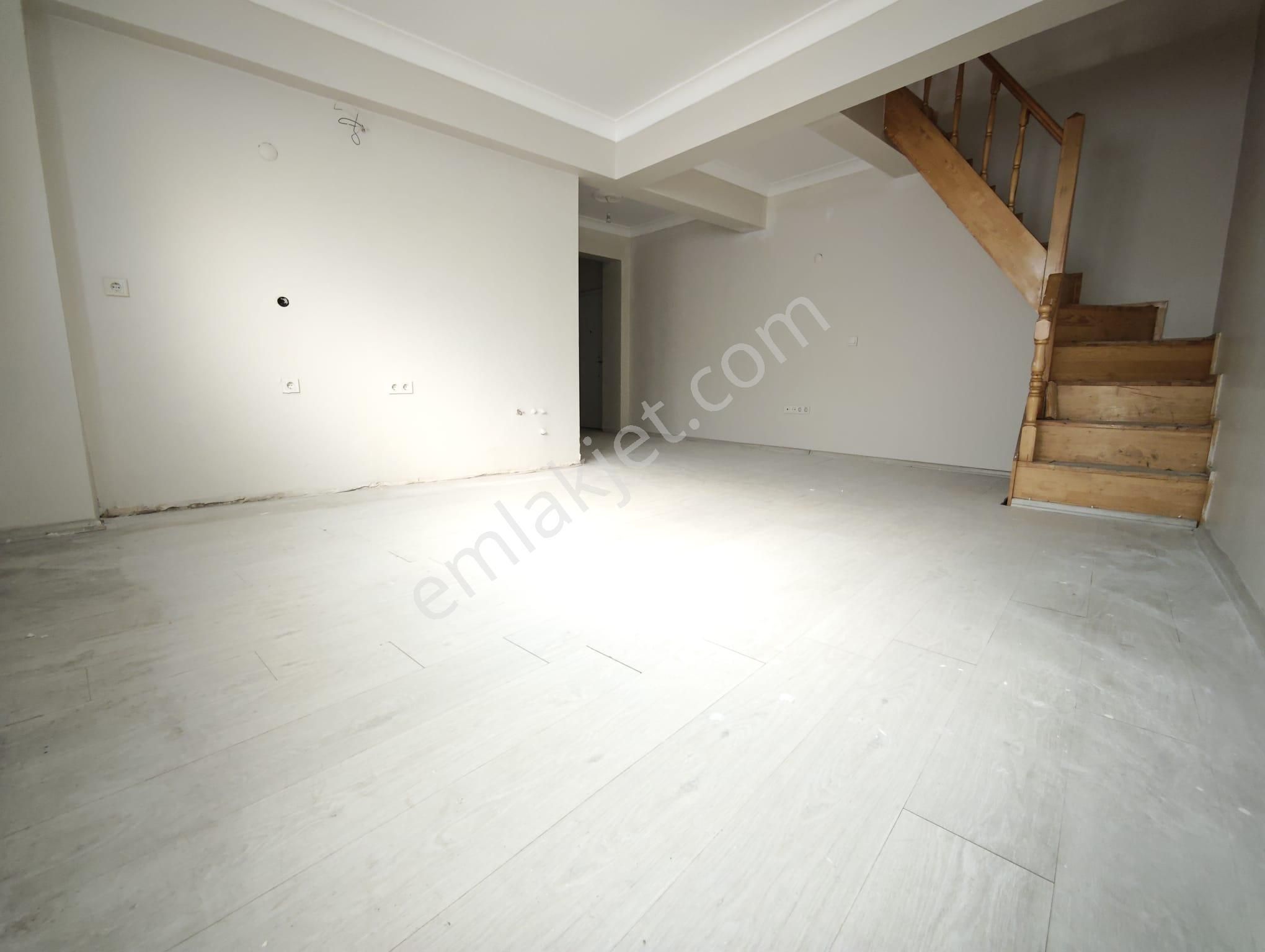 İstanbul Gaziosmanpaşa'da Satılık Ters Dubleks Daire - Görsel 3