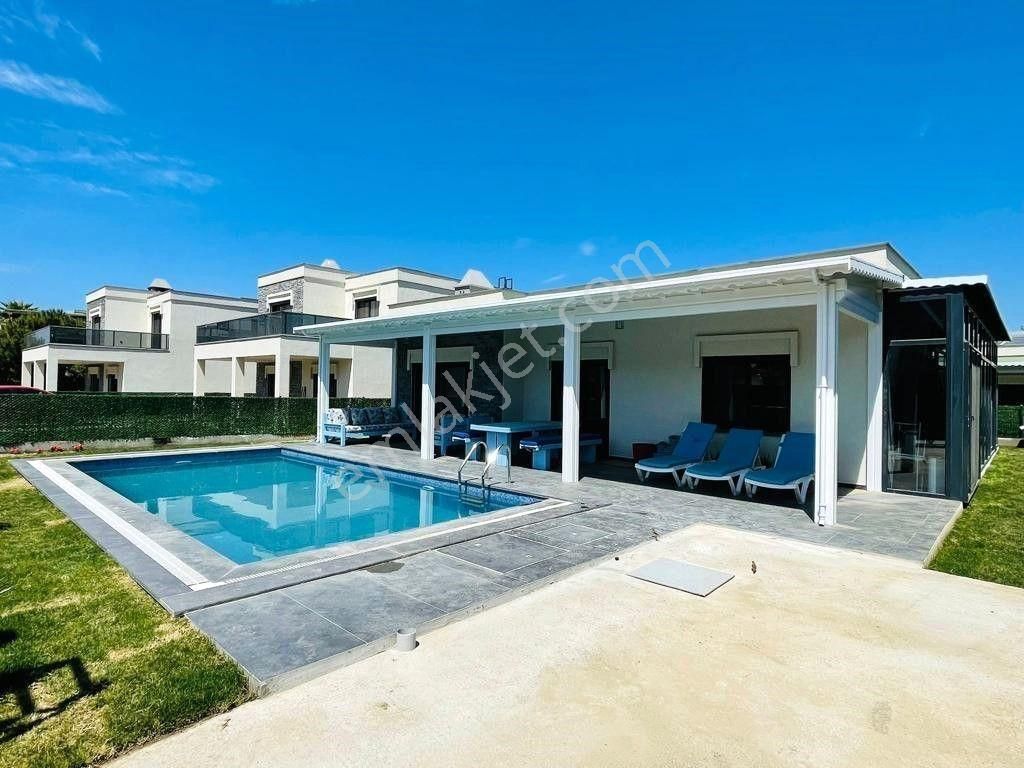 Bodrum Turgutreis Merkez'de Satılık 3+1 Tek Katlı İzole Villa - Görsel 3