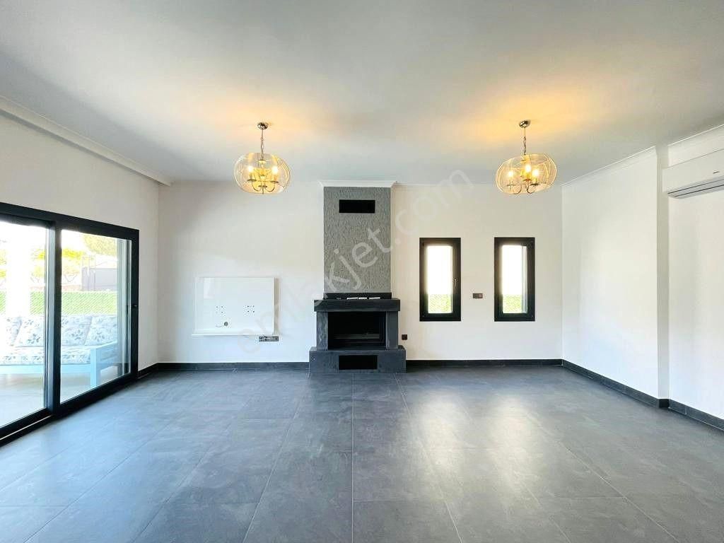 Bodrum Turgutreis Merkez'de Satılık 3+1 Tek Katlı İzole Villa - Görsel 12