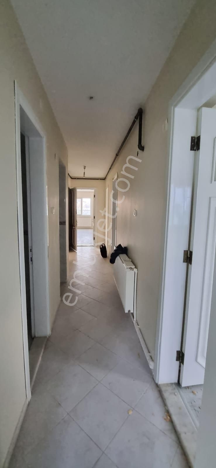 Tombul Emlaktan Yeni Mahallede 3+1kiralık Daire - Görsel 3