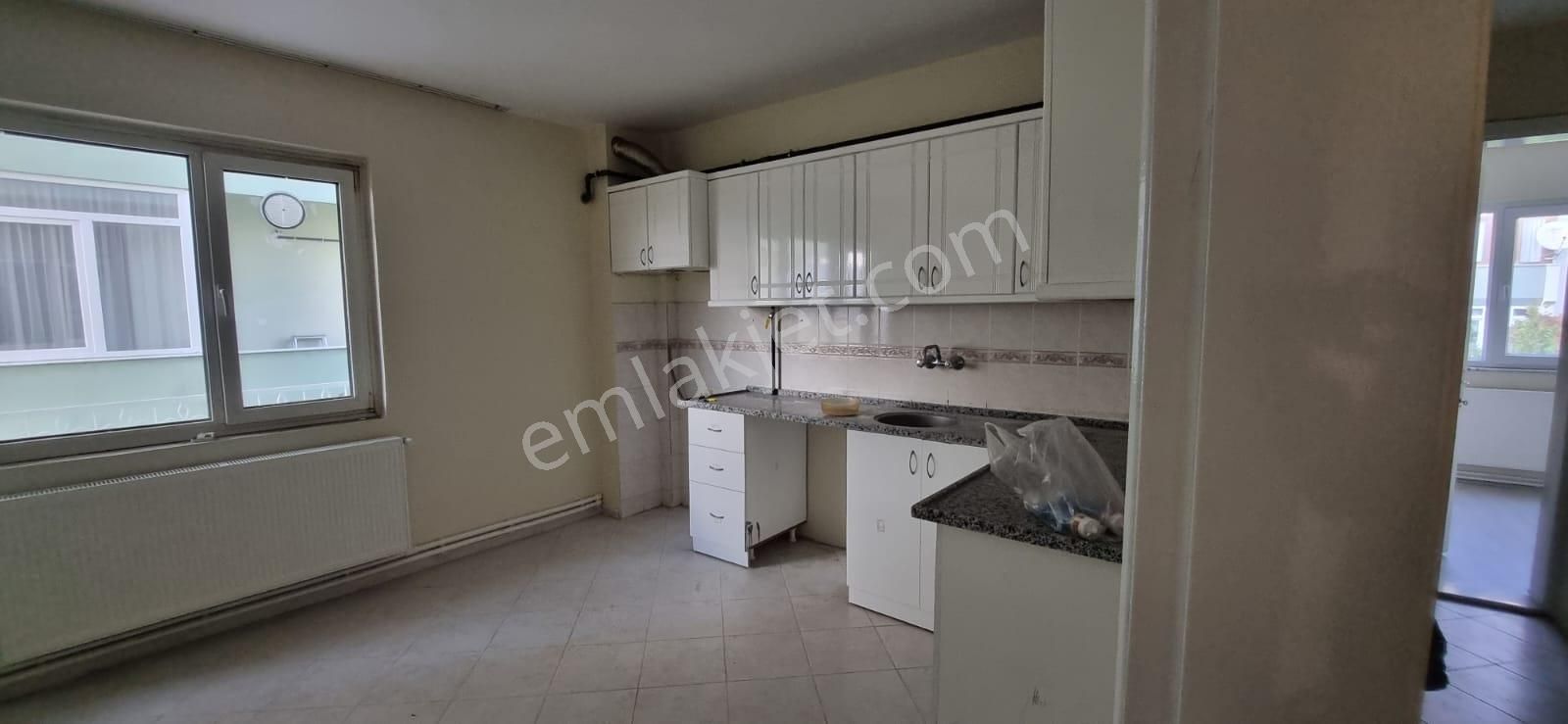 Tombul Emlaktan Yeni Mahallede 3+1kiralık Daire - Görsel 14