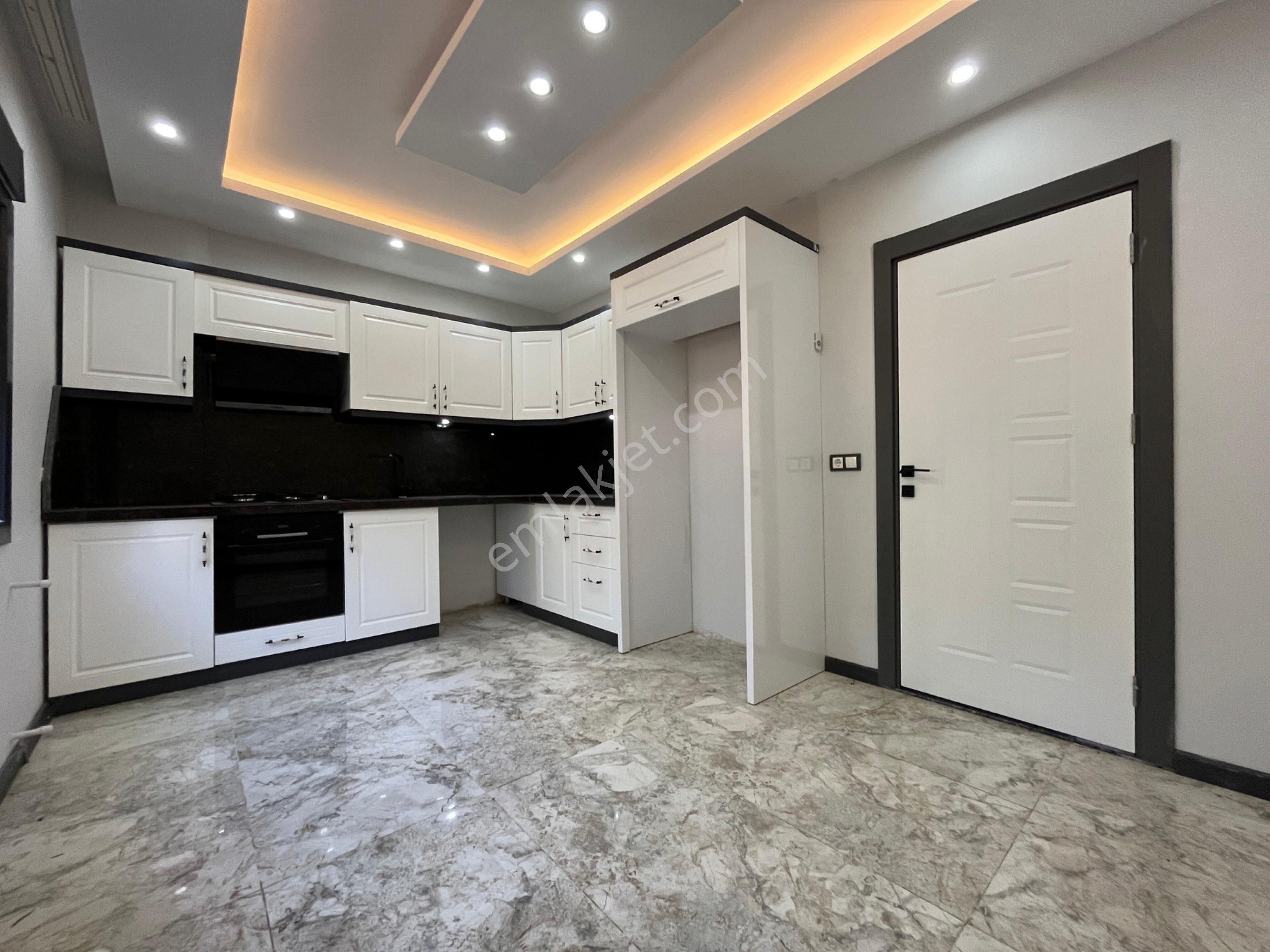 Arya'dan Zeytinli'de Ayrı Mutfaklı Geniş Bahçeli 3+1 Villa - Görsel 24