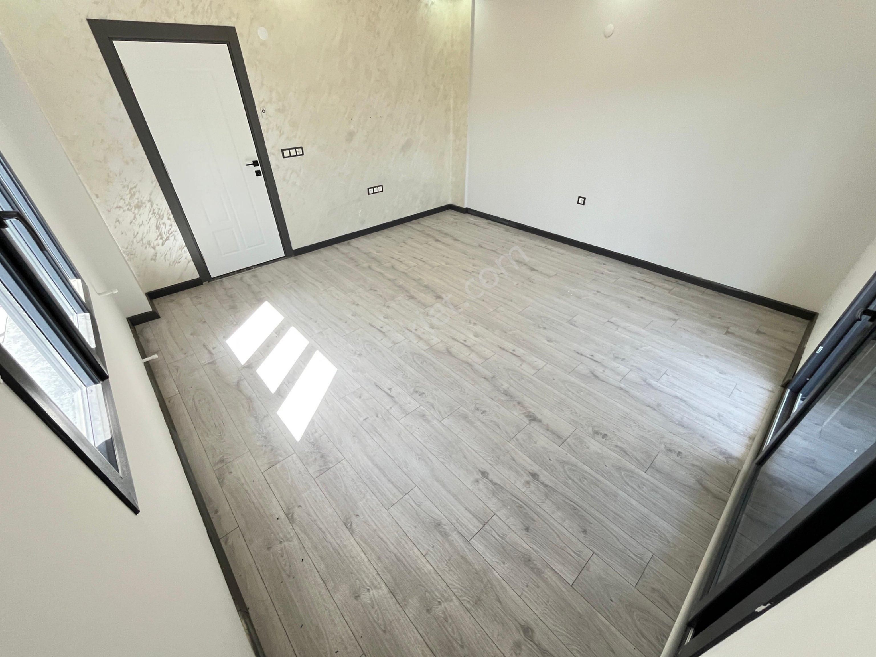 Arya'dan Zeytinli'de Ayrı Mutfaklı Geniş Bahçeli 3+1 Villa - Görsel 29