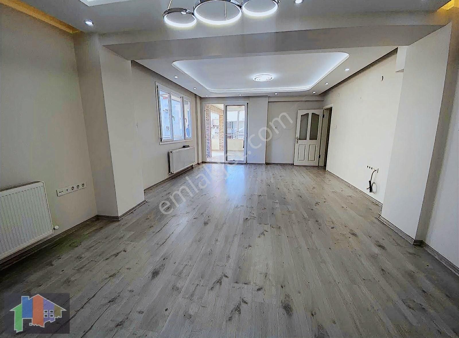 Tek Gayrimenkulden 3 Cephe 150 M2 Süper Lüks Daire