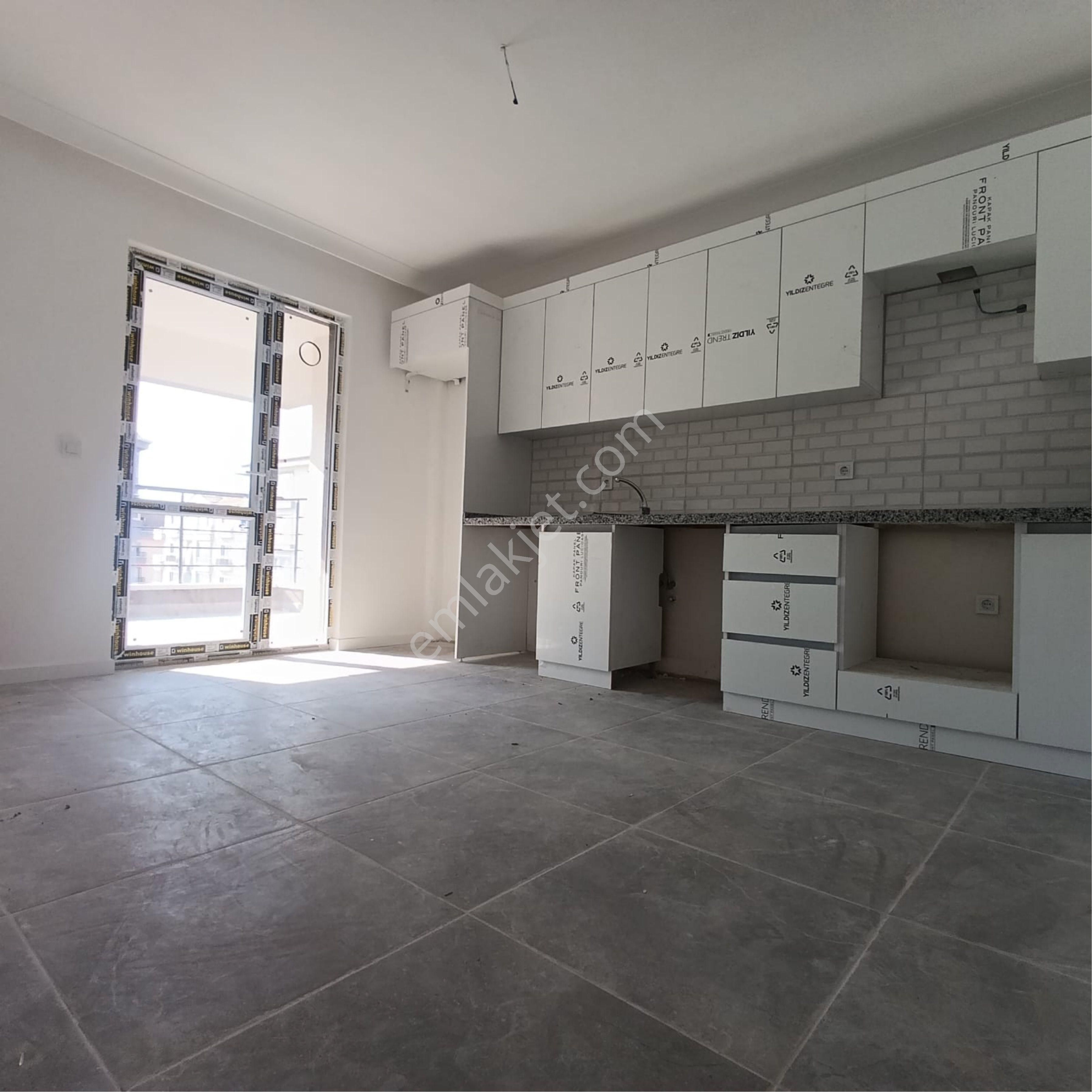 Beşikkaya'da Postane Karşısında Sıfır 3+1 Lüks Daire - Görsel 2