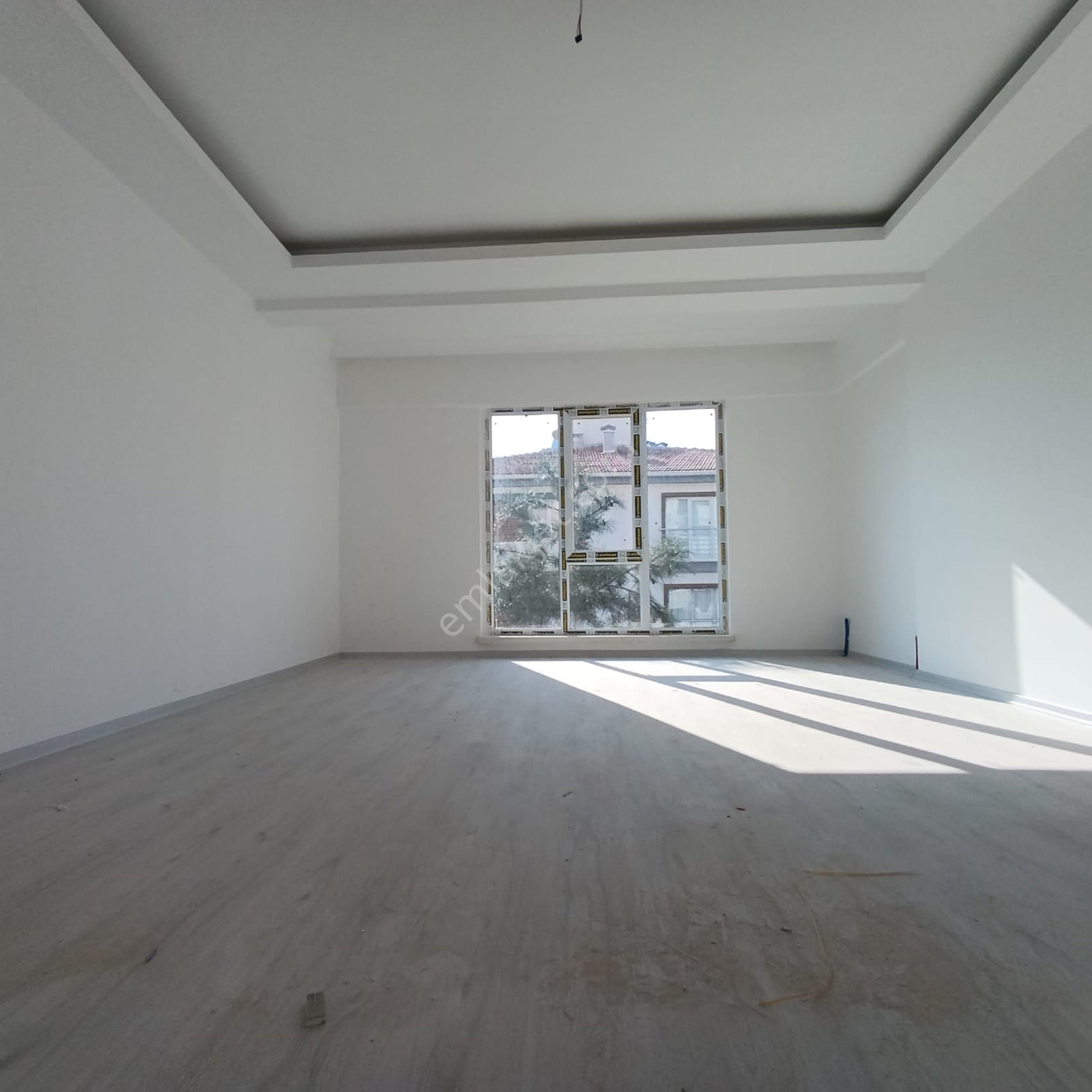 Beşikkaya'da Postane Karşısında Sıfır 3+1 Lüks Daire - Görsel 7