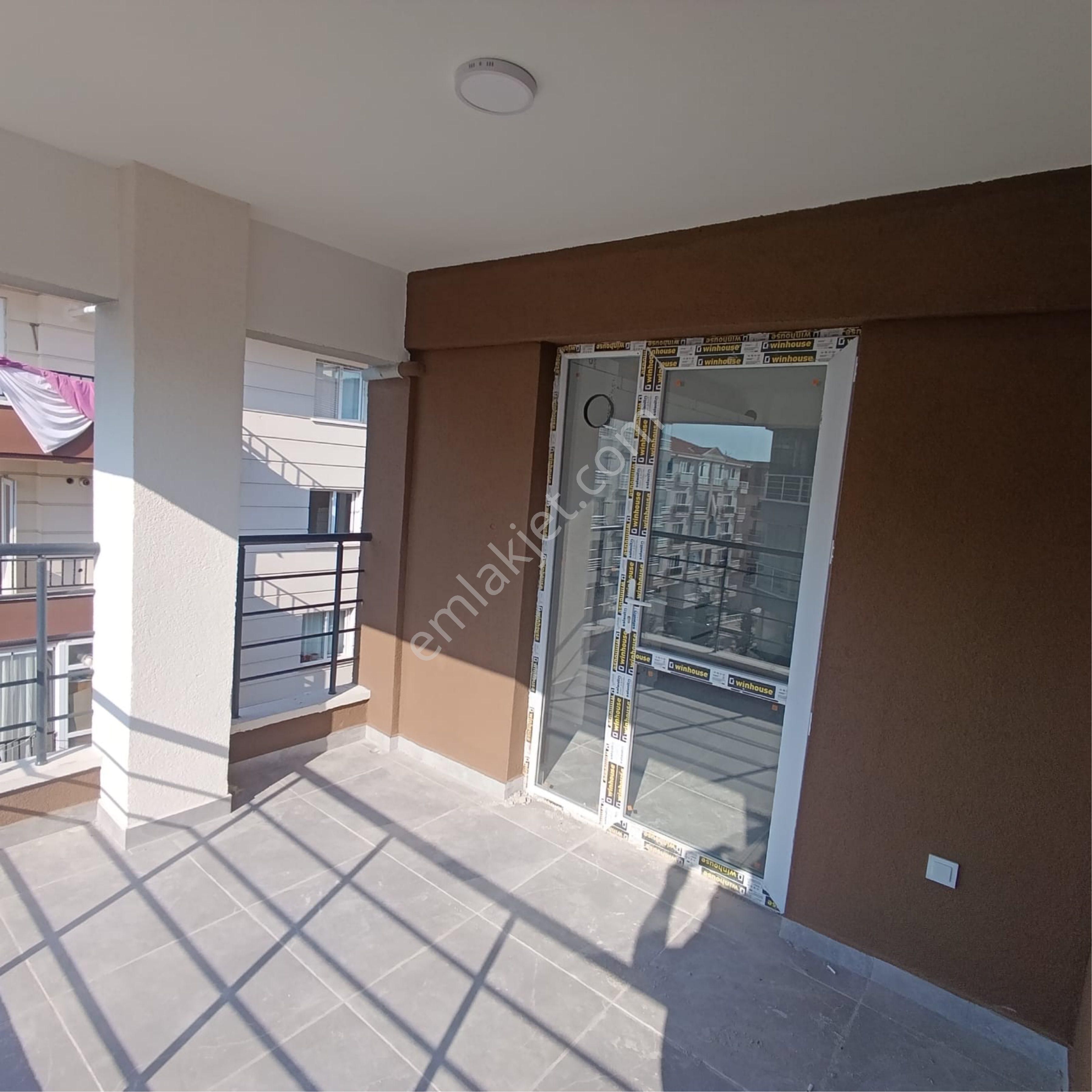 Beşikkaya'da Postane Karşısında Sıfır 3+1 Lüks Daire - Görsel 20