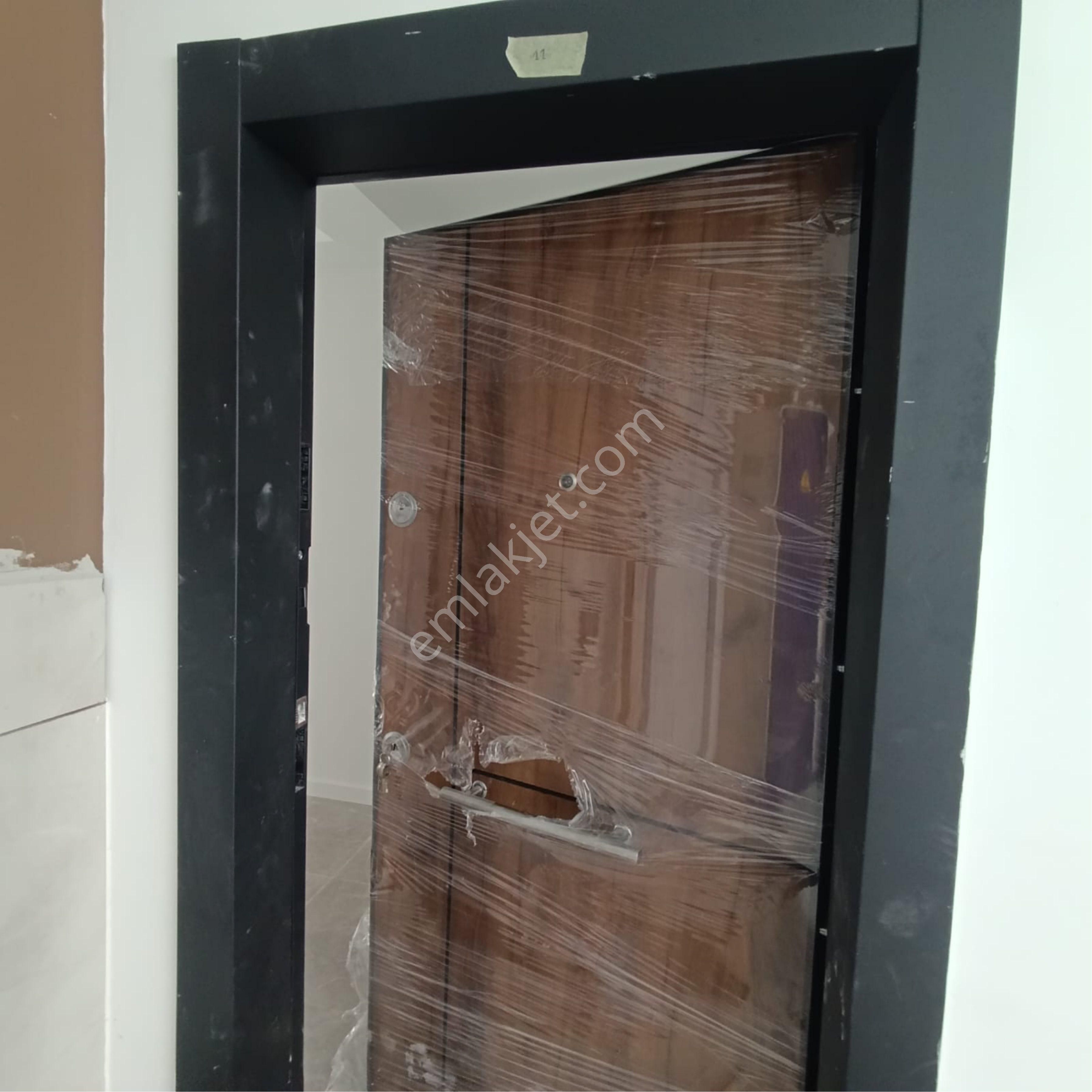 Beşikkaya'da Postane Karşısında Sıfır 3+1 Lüks Daire - Görsel 28