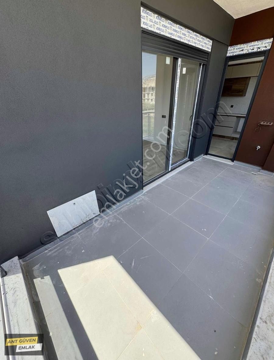 Bahçeyaka Cadde Üzeri 3+1 160 Köşe Başı Etrafı Açık Geniş Ferah - Görsel 2