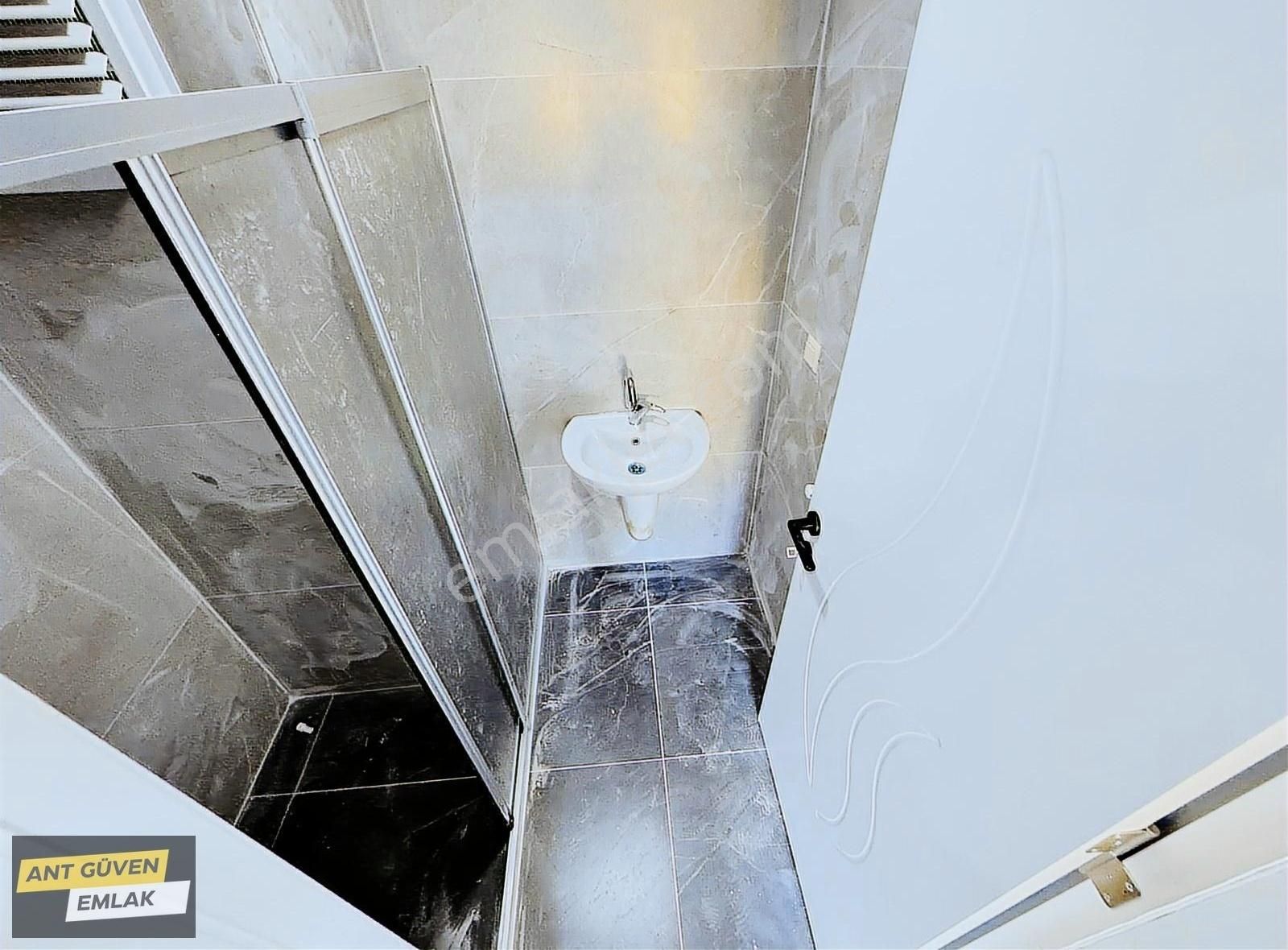 Bahçeyaka'da Kapalı Otoparklı Doğalgazlı 3+1 Sıfır Daire - Görsel 3