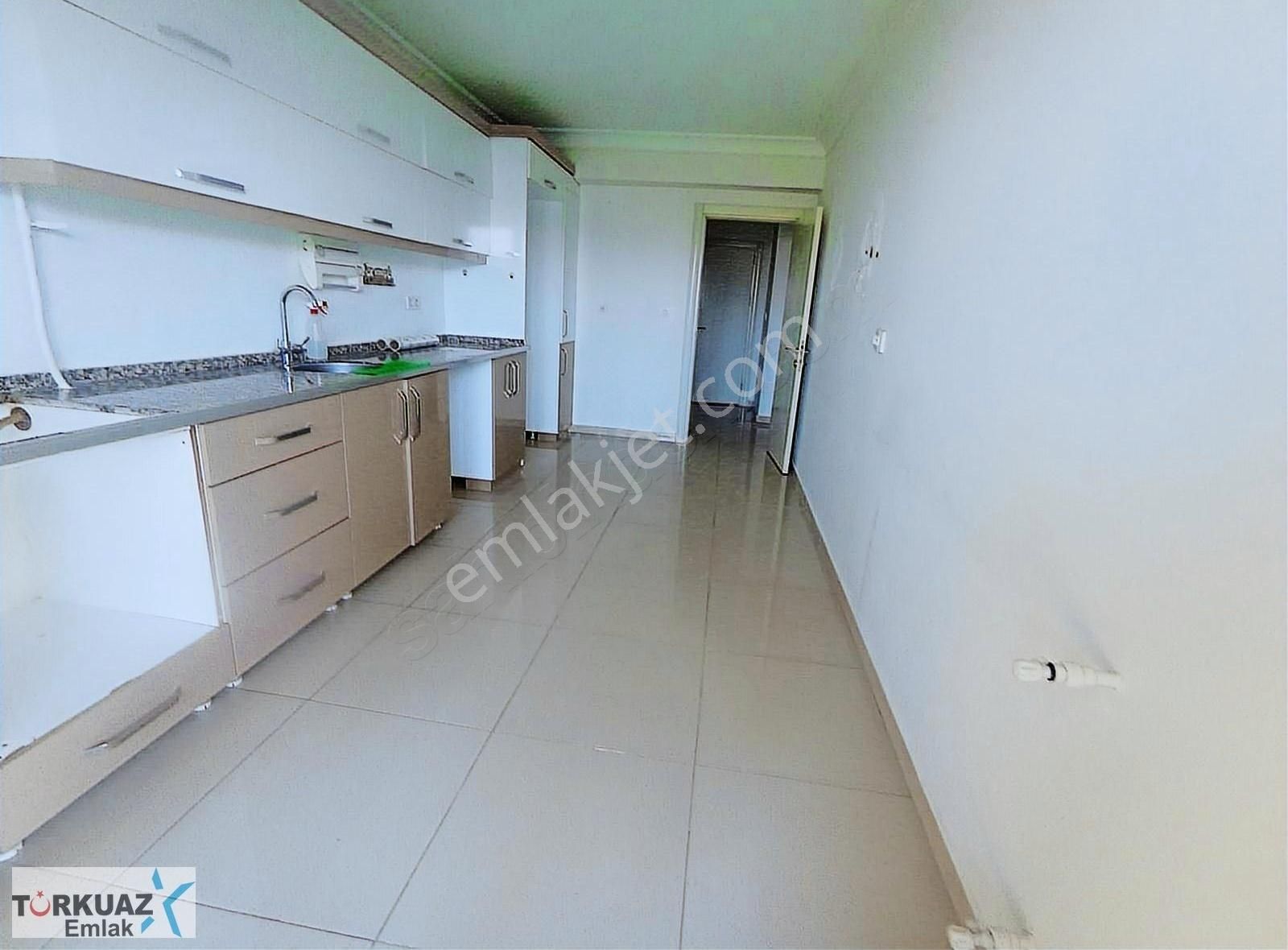 İzban Yakını 3+1 Site İçi Ara Kat Kiralık Daire