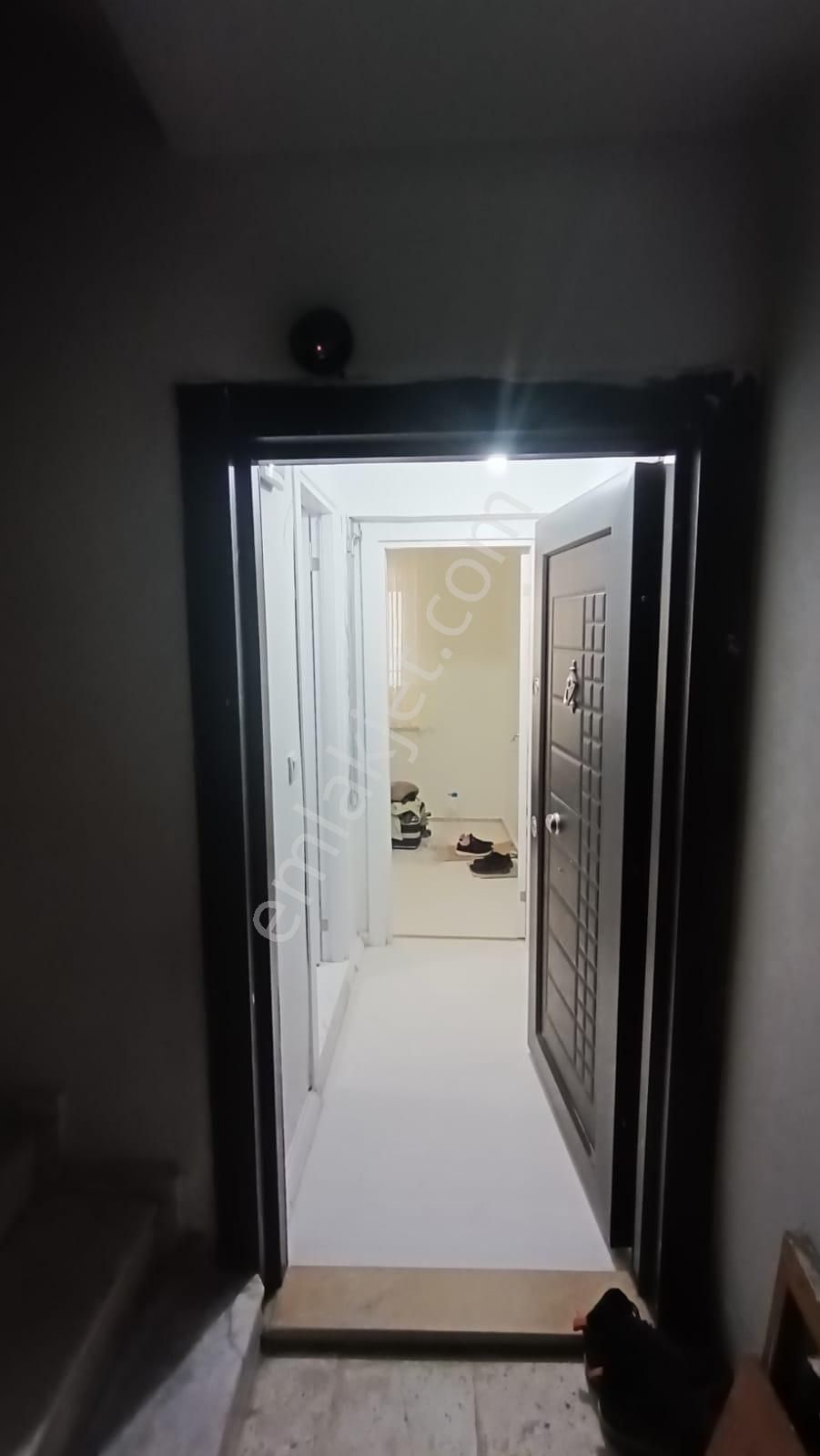 <<egeyıldız>> Altınoluk Merkezi Konum Merkeze 7dak 2.kat 2+1 Deposu Olan Uygun Fiyatla Satılık - Görsel 3