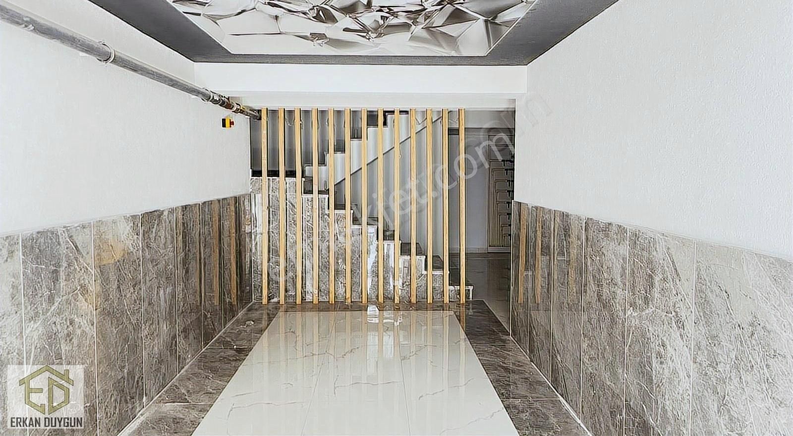 Yeniyalıda Kiralık 3+1 Lüx Daire 3+1 Odalı Asansörlü Otoparklı