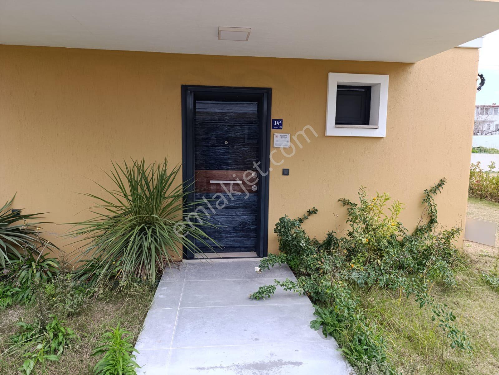 Kuşadası Davutlar'da Müstakil 3+1 Bahçeli Havuzlu Sitede Satılık Villa - Görsel 29