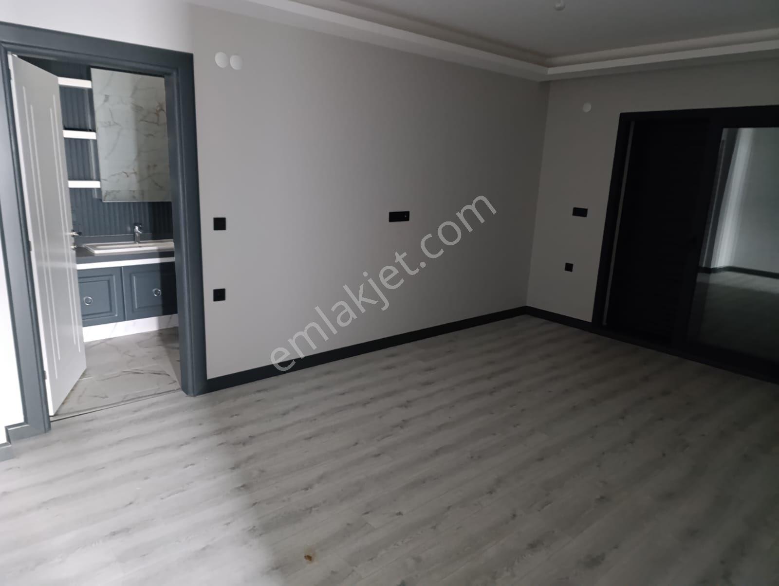 Kuşadası Davutlar'da Müstakil 3+1 Bahçeli Havuzlu Sitede Satılık Villa - Görsel 8