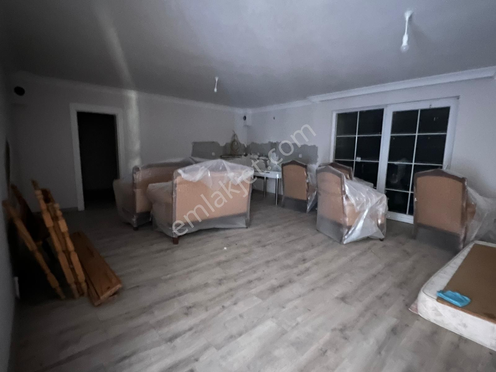 Kartal'dan Fırsat!! Sirkelide 917m2 Arsa Üzerinde Müstakil Ev - Görsel 8