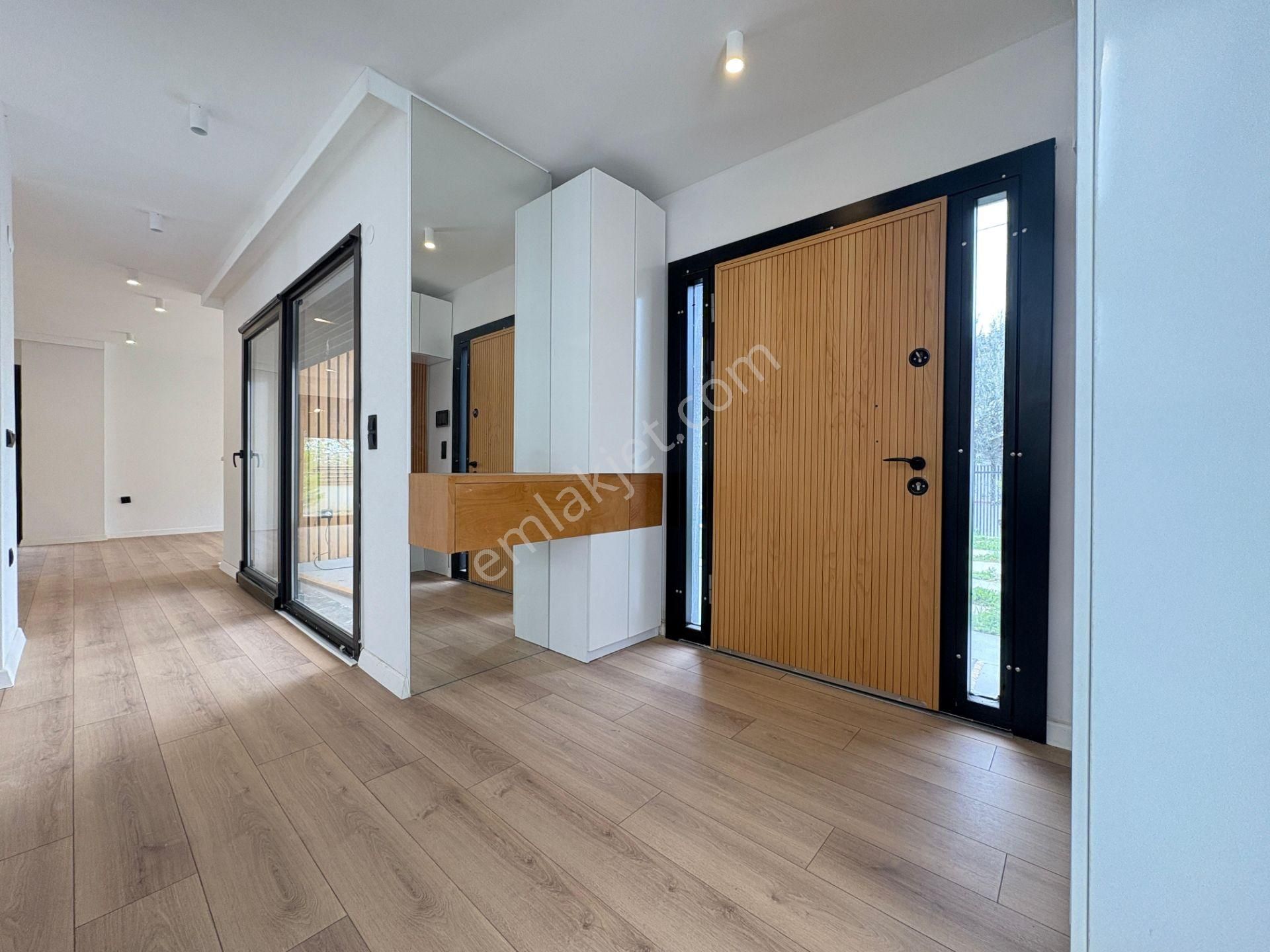 Kumsaldan Oksijen Cenneti Gürede Saunalı Havuzlu_5+1_ Lüks Villa - Görsel 31